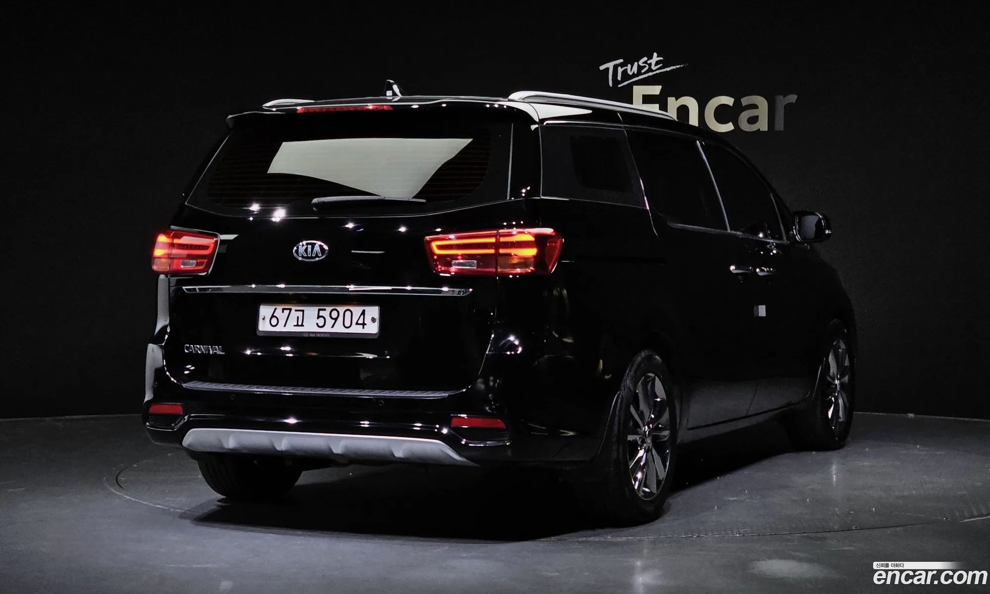Kia Carnival Iii 9-Seater Noblesse Special 2019 - фотография 11154876