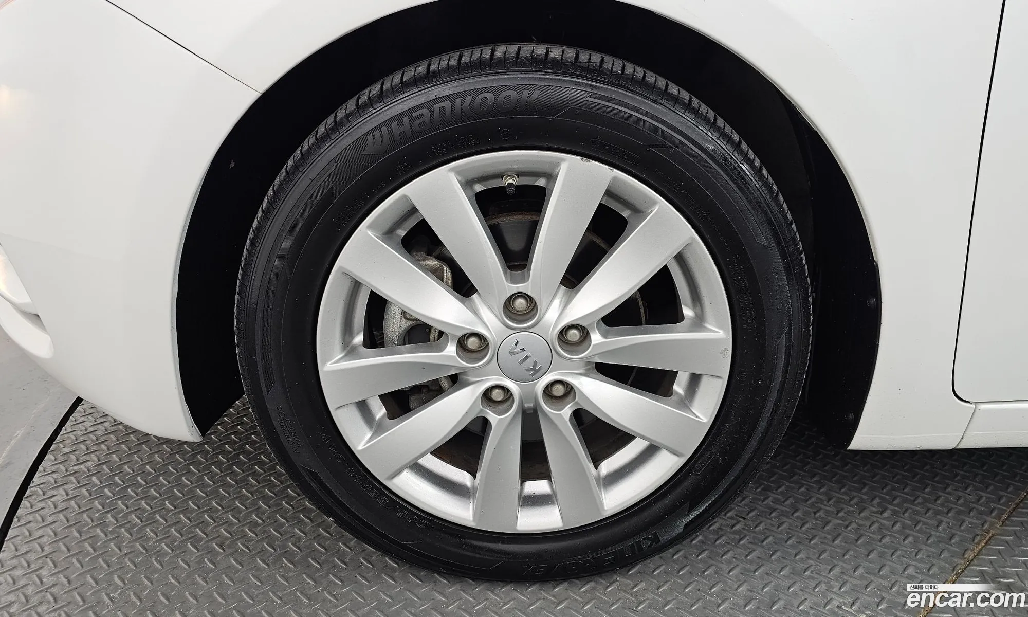 Kia K3 I Prestige 2015 - фотография 11517244