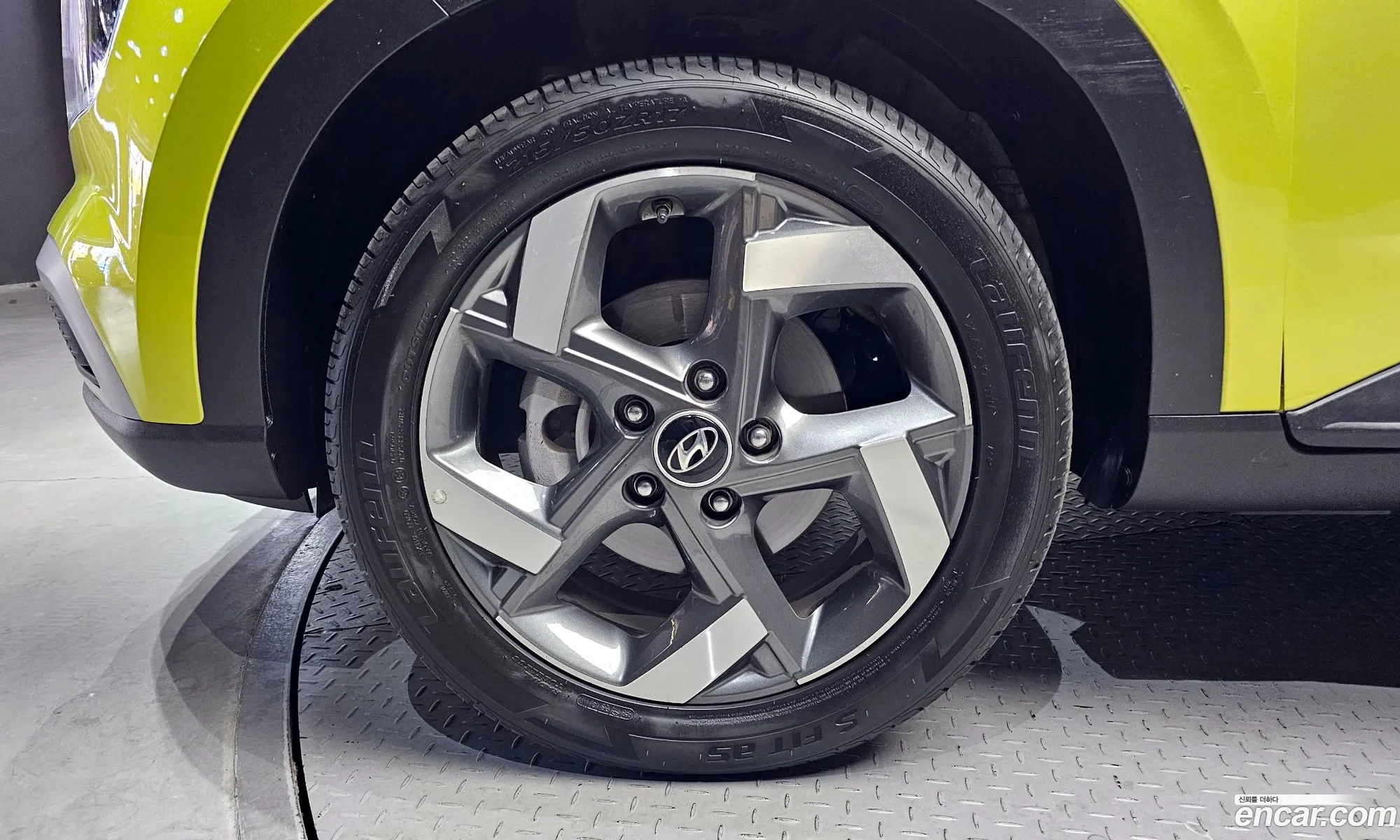 Hyundai Venue I 16 Flux 2020 - фотография 12066343