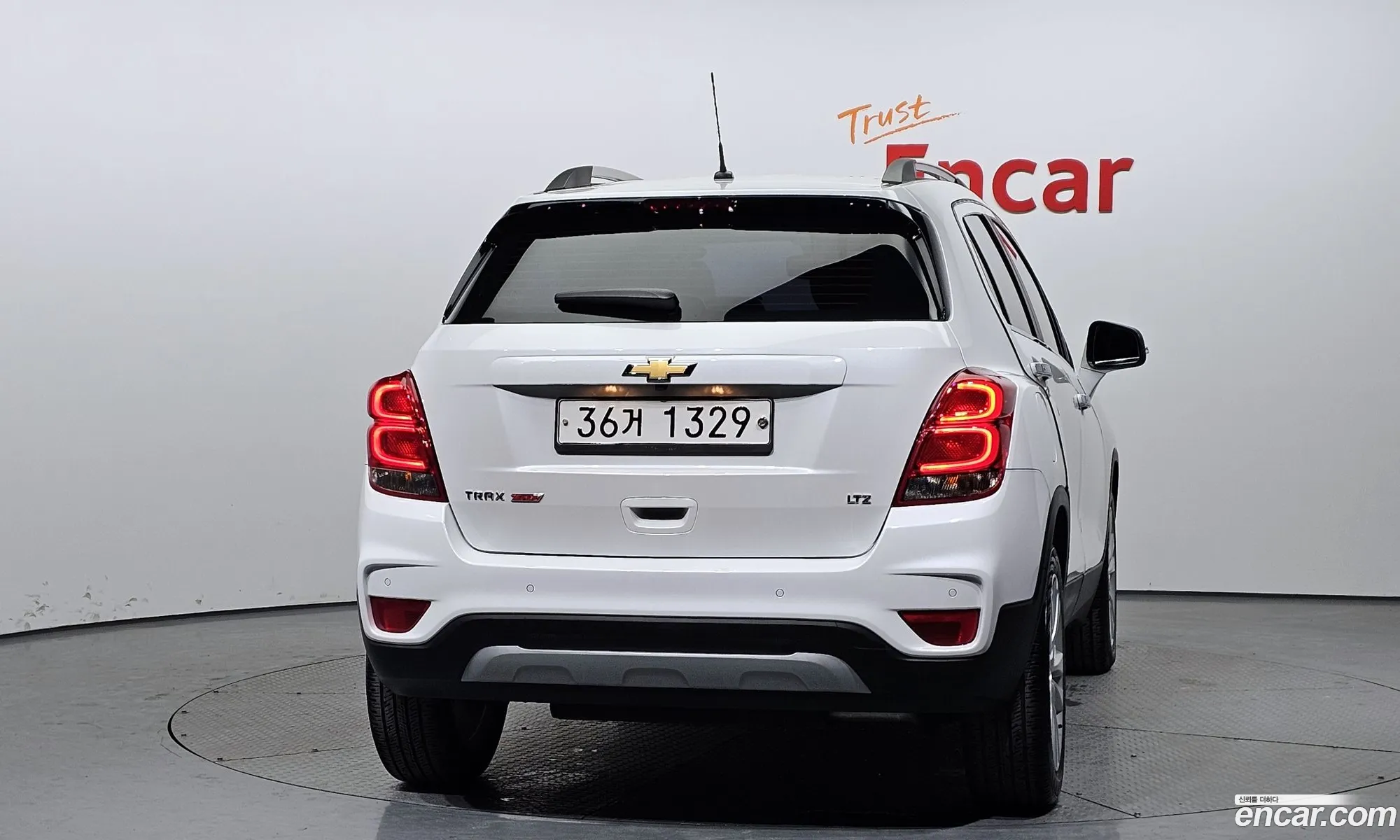 Chevrolet Trax I 14 Ltz 2017 - фотография 7401348