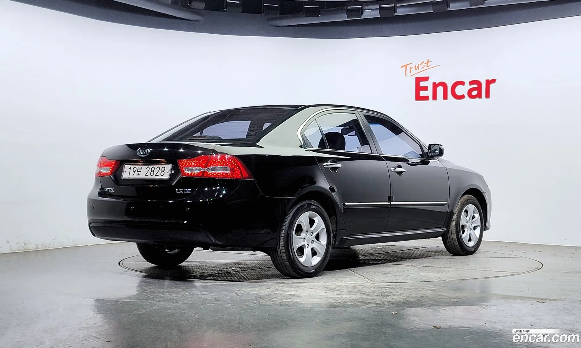 Kia Roche Innovation Lpi Lx20 Top-Of-The-Line Model - фотография 16111108