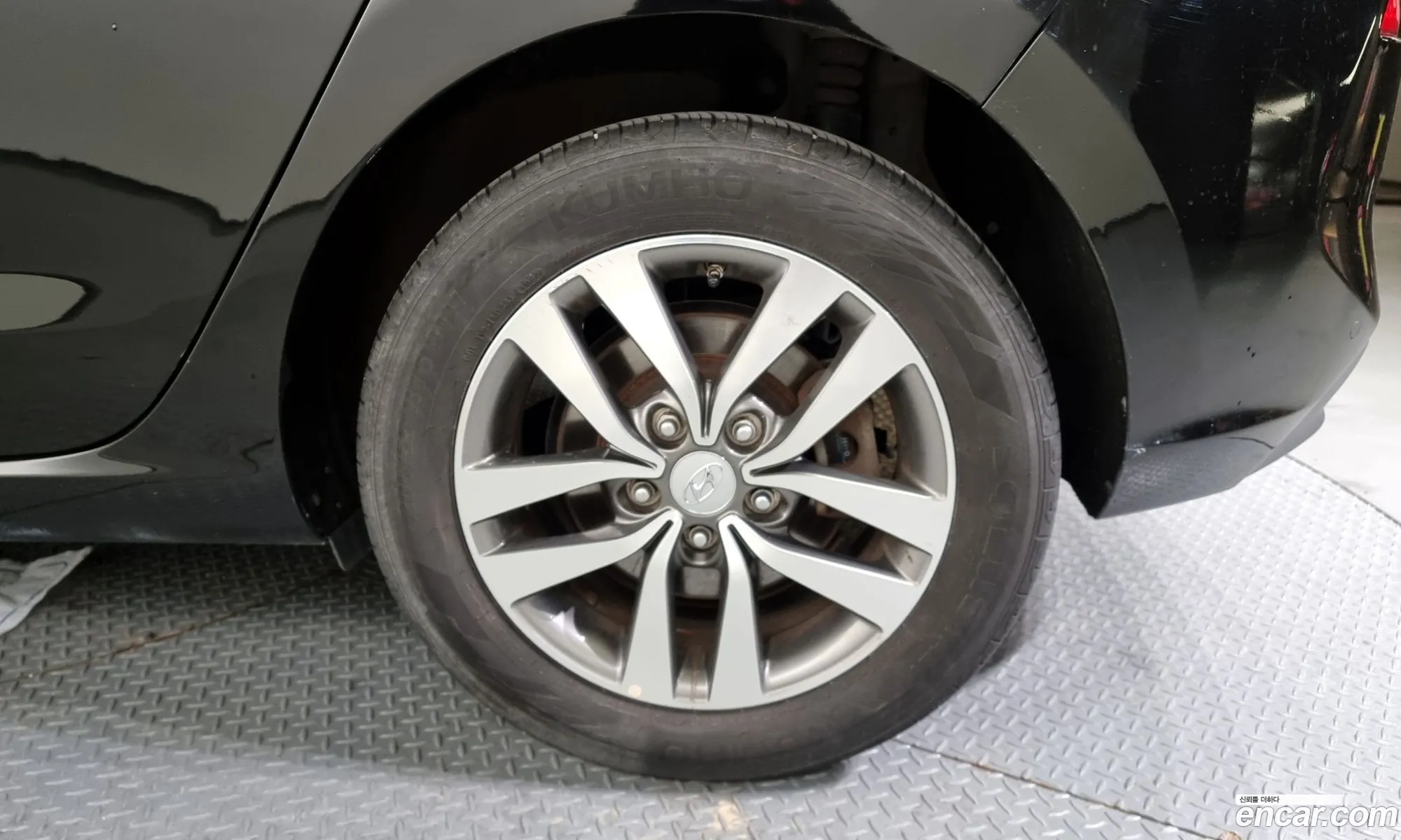 Hyundai I30 14 Turbo 2017 - фотография 18526304