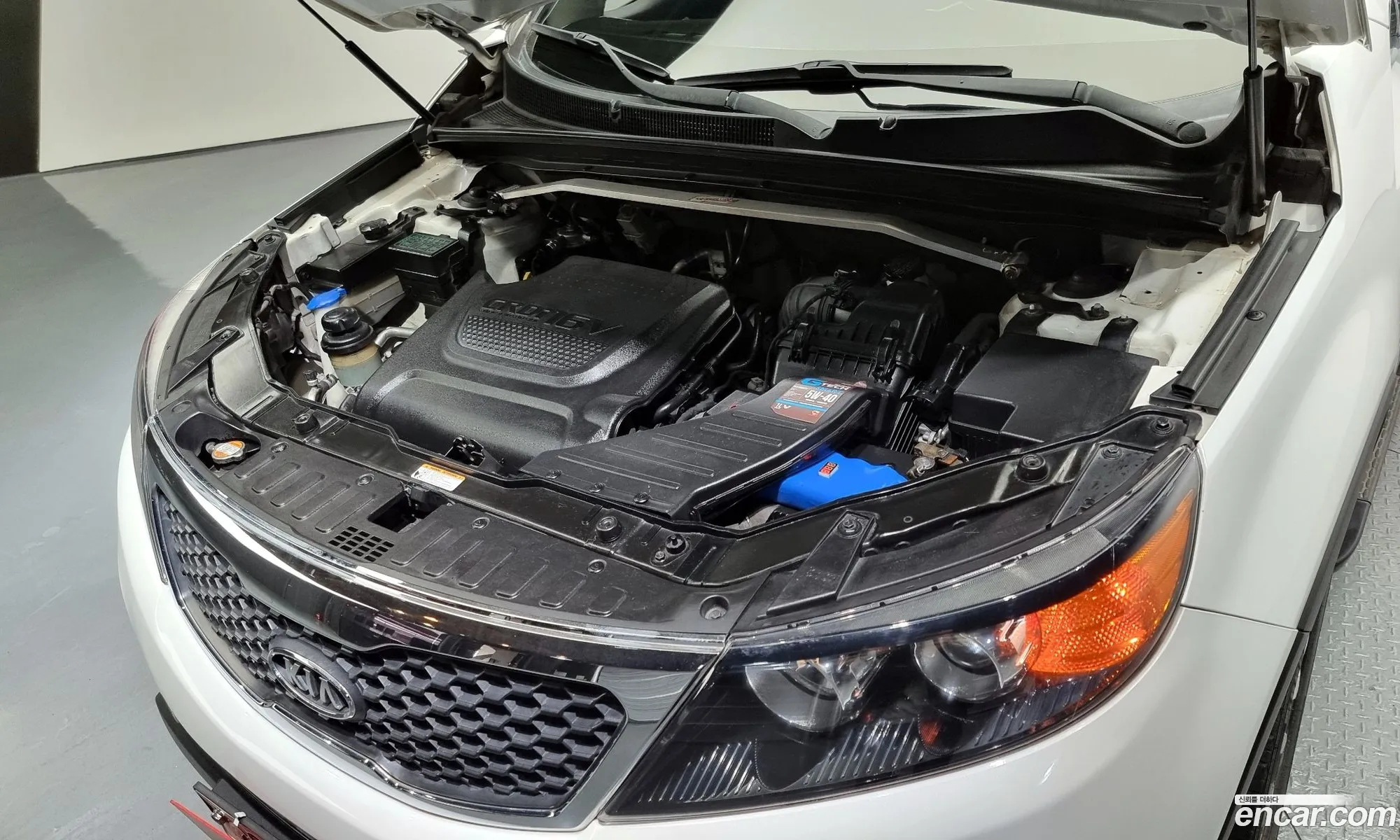 Kia Sorento R Diesel 20 2Wd Tlx Top-Of-The-Line Model - фотография 16008526