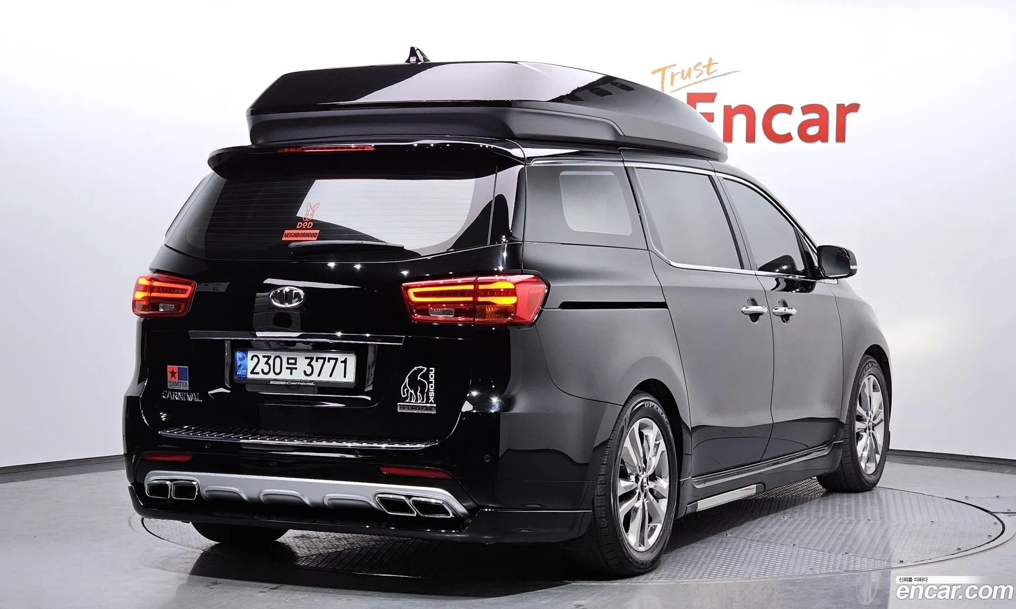 Kia Carnival Gasoline 9-Seater High Limousine 2017 - фотография 13121337