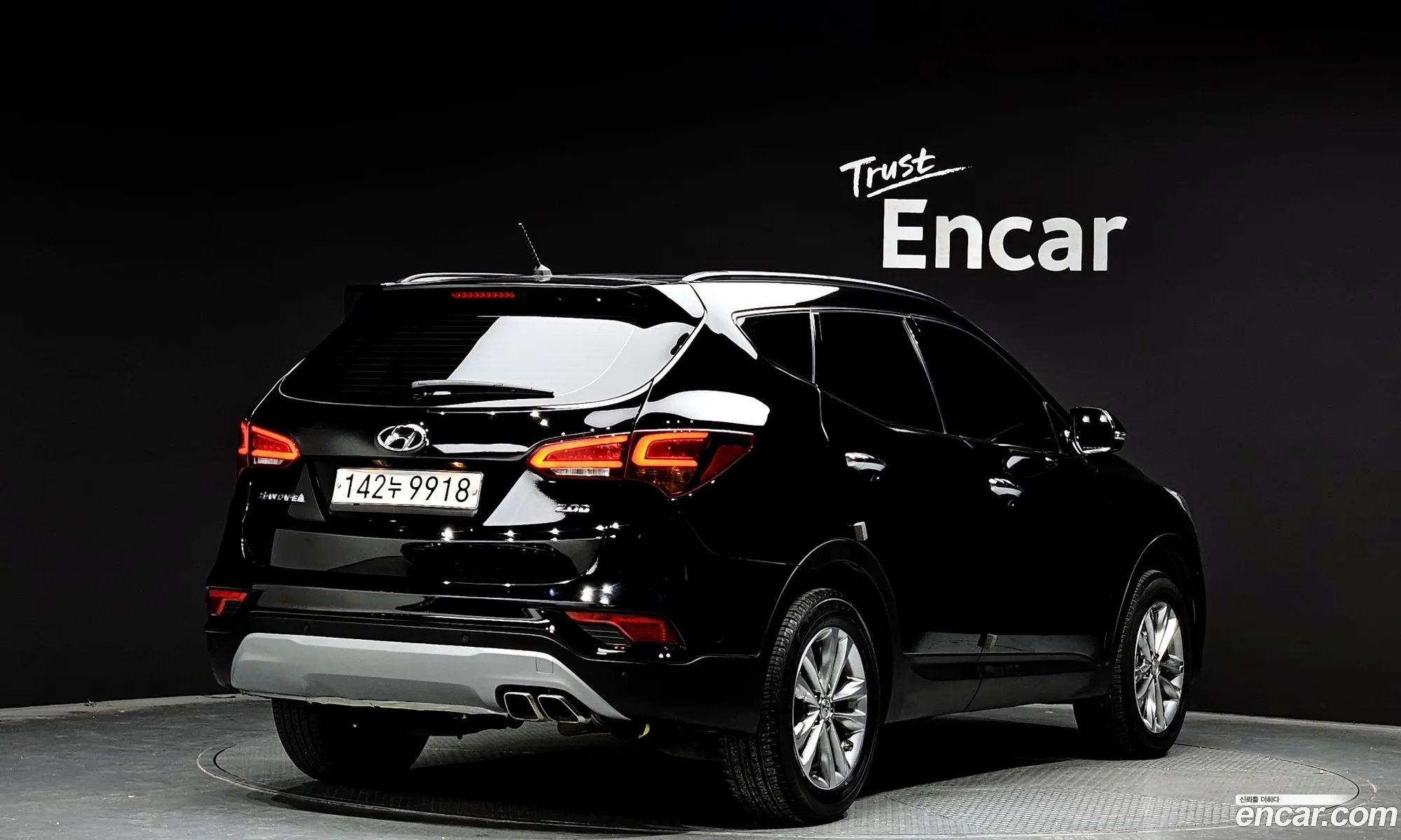 Hyundai Santa Fe Diesel 20 2Wd 2018 - фотография 18019032