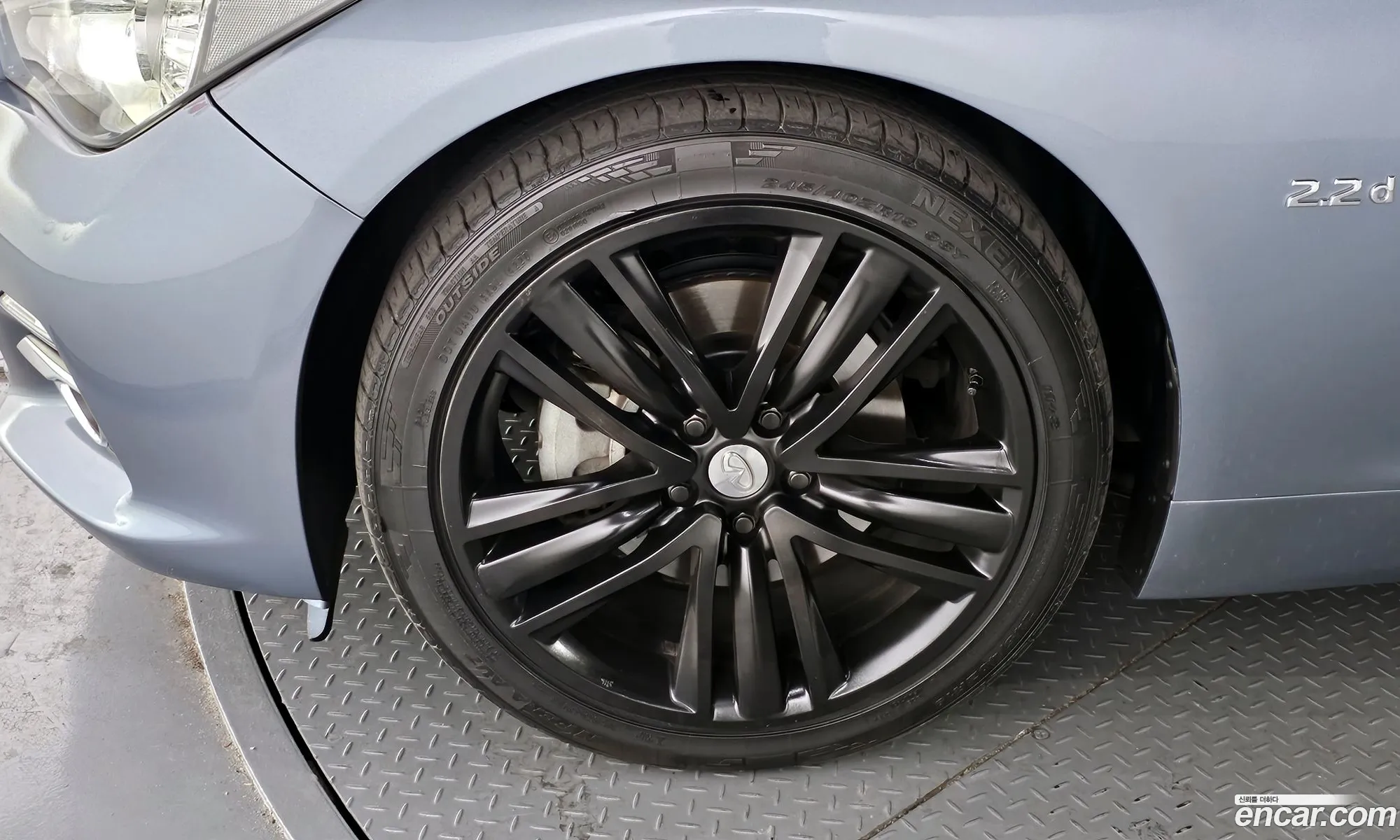 Infiniti Q50 22D Premium 2016 - фотография 3794751