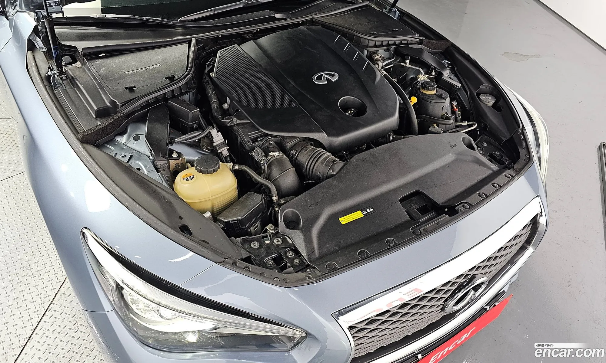 Infiniti Q50 22D Premium 2016 - фотография 3794752