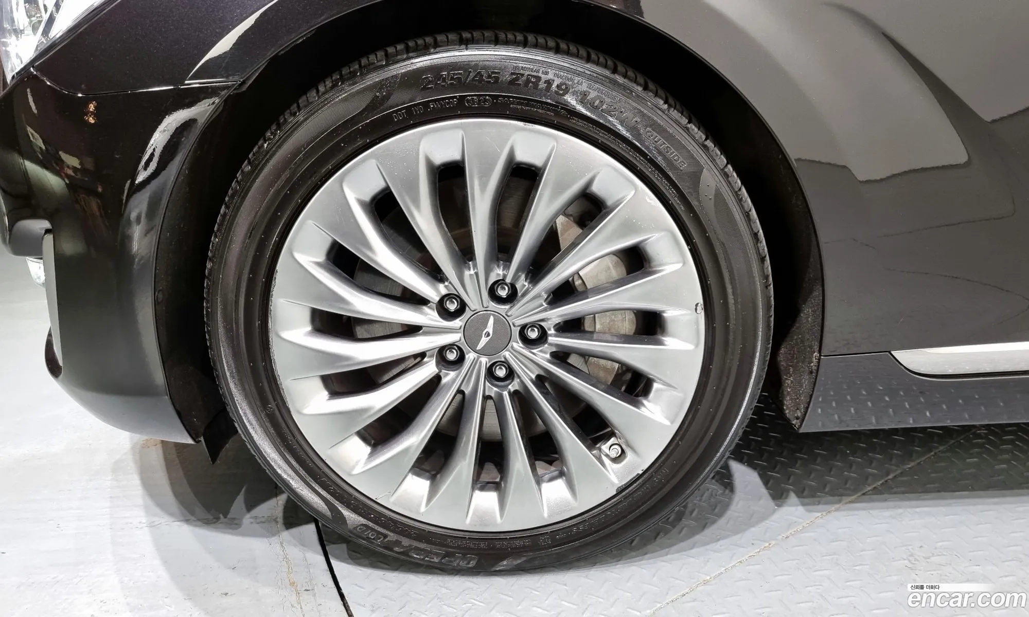 Genesis Eq900 38 Gdi Awd Prestige - фотография 11828478