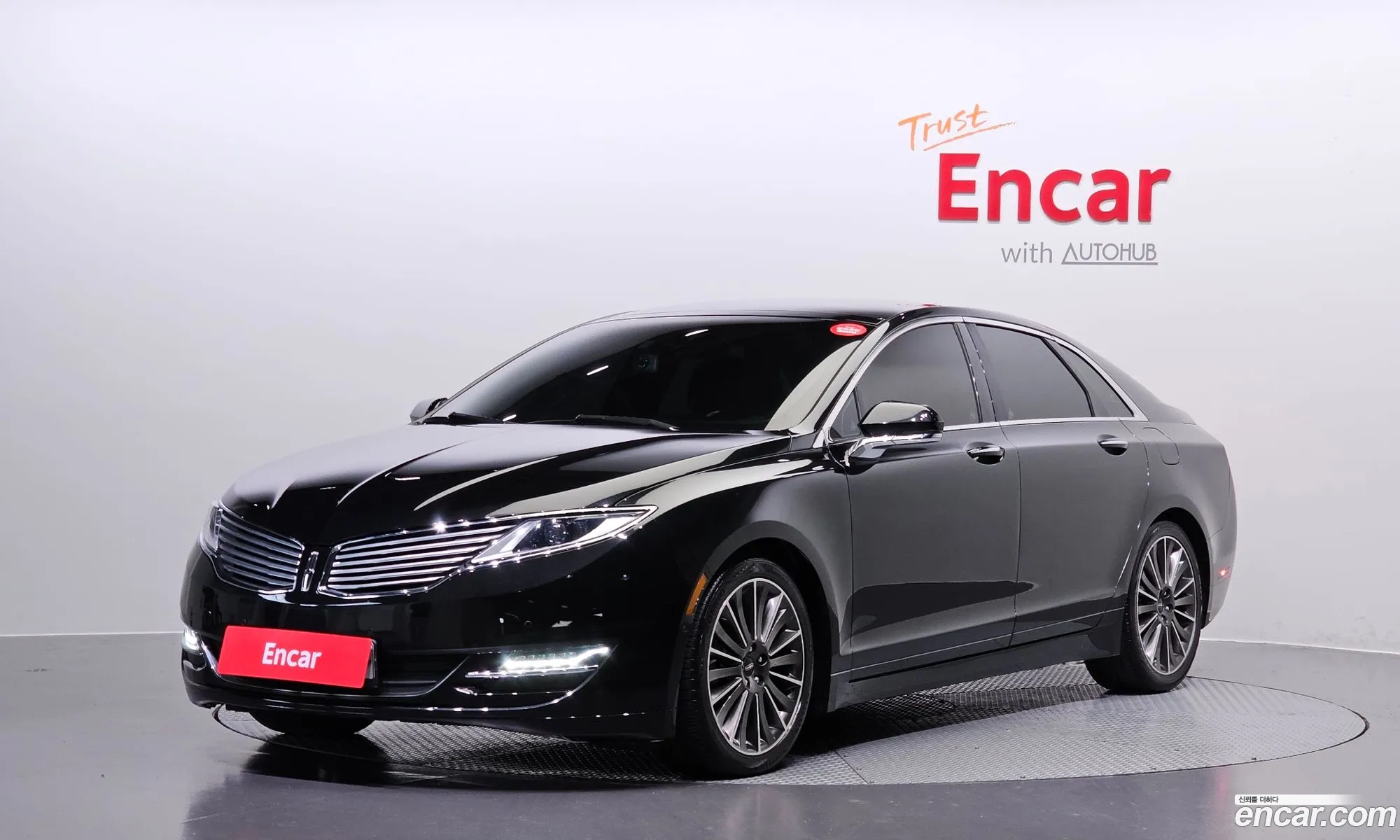 Lincoln Mkz Ii Hybrid 2015 - фотография 3739531