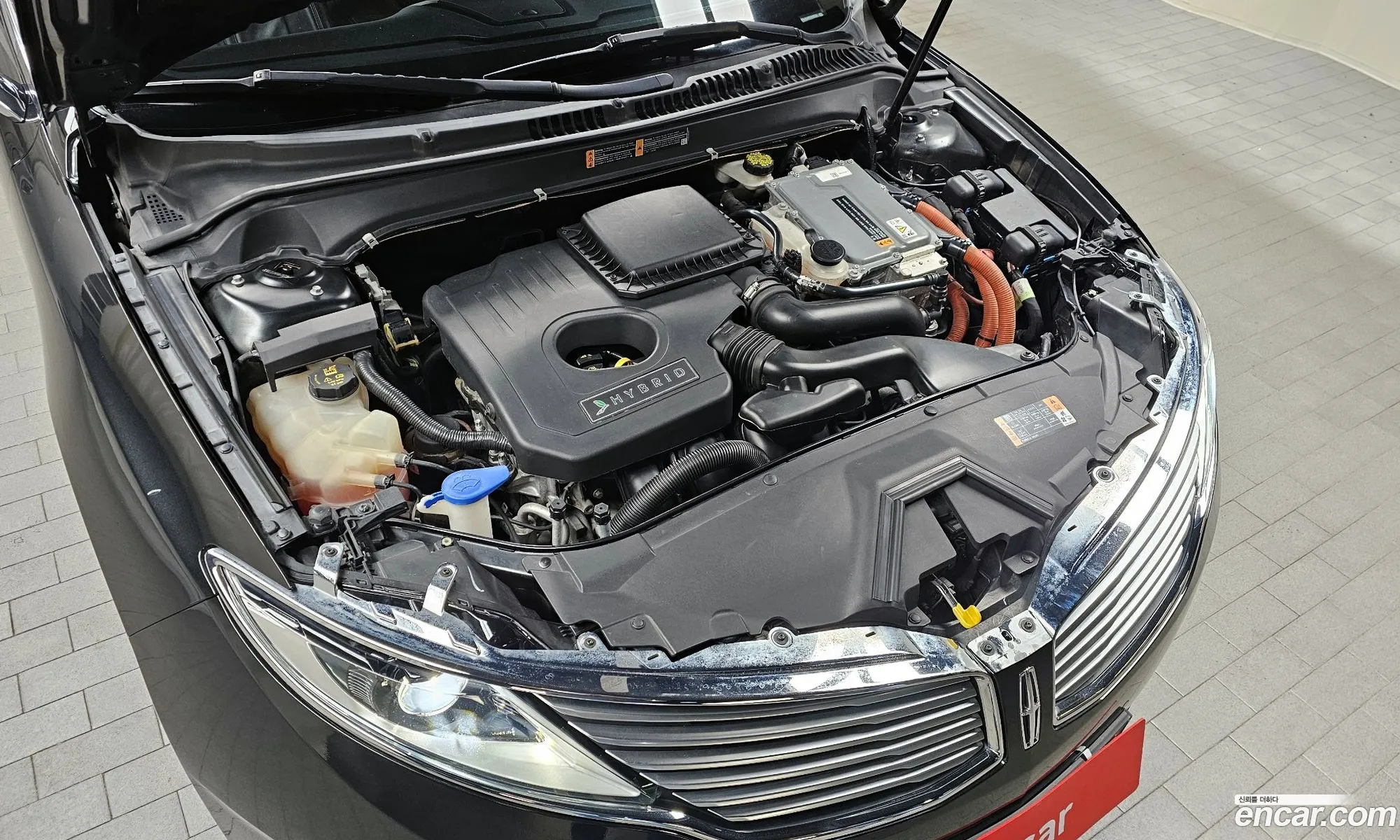 Lincoln Mkz Ii Hybrid 2015 - фотография 3739536