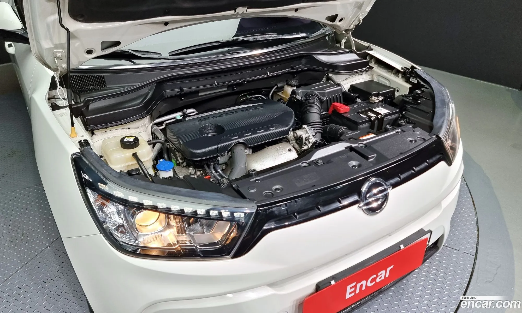 Ssangyong Tivoli Tivoli Diesel Lx 2Wd 2017 - фотография 2023478