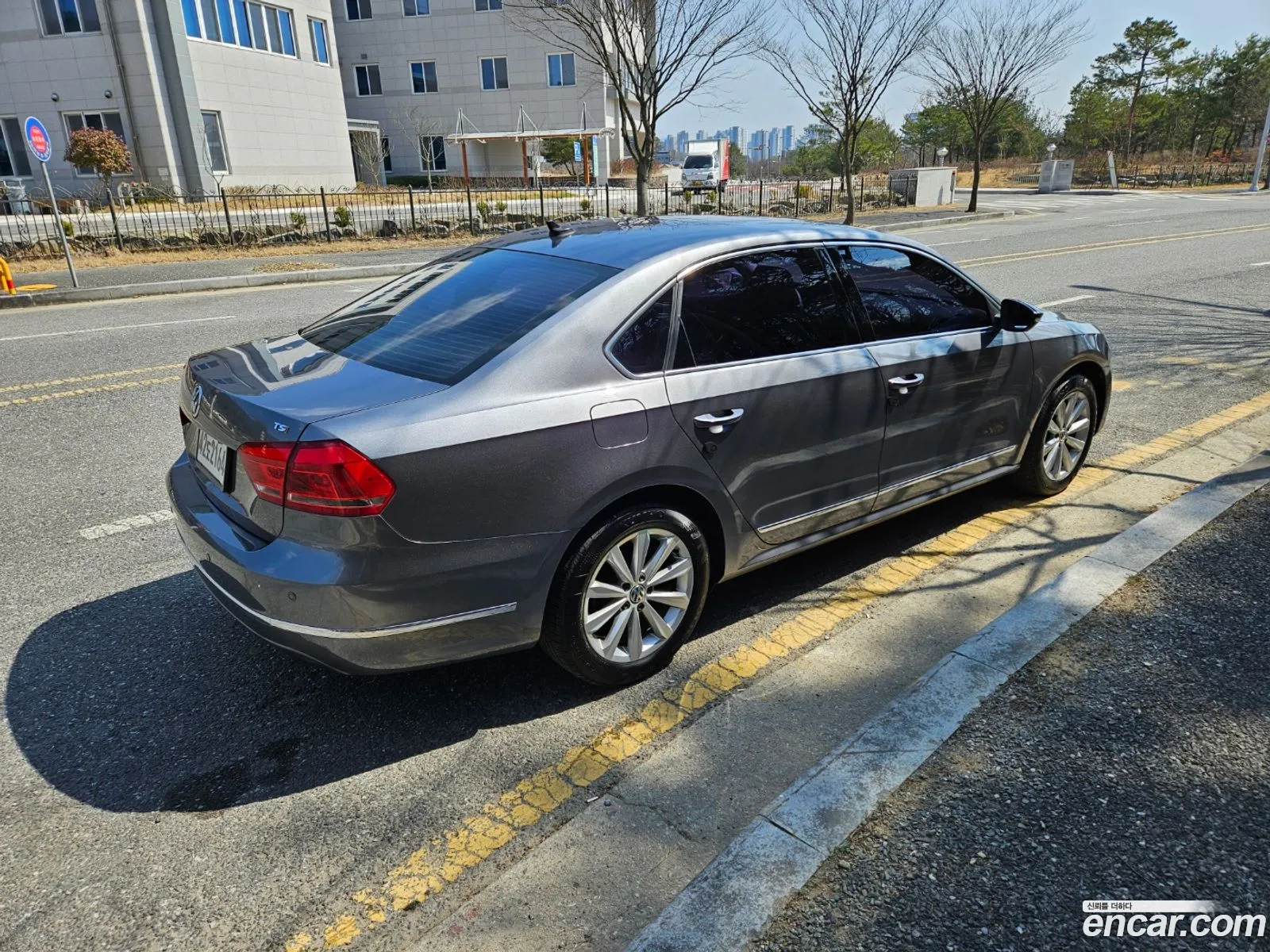 Volkswagen Passat 18Tsi 2015 - фотография 4853953