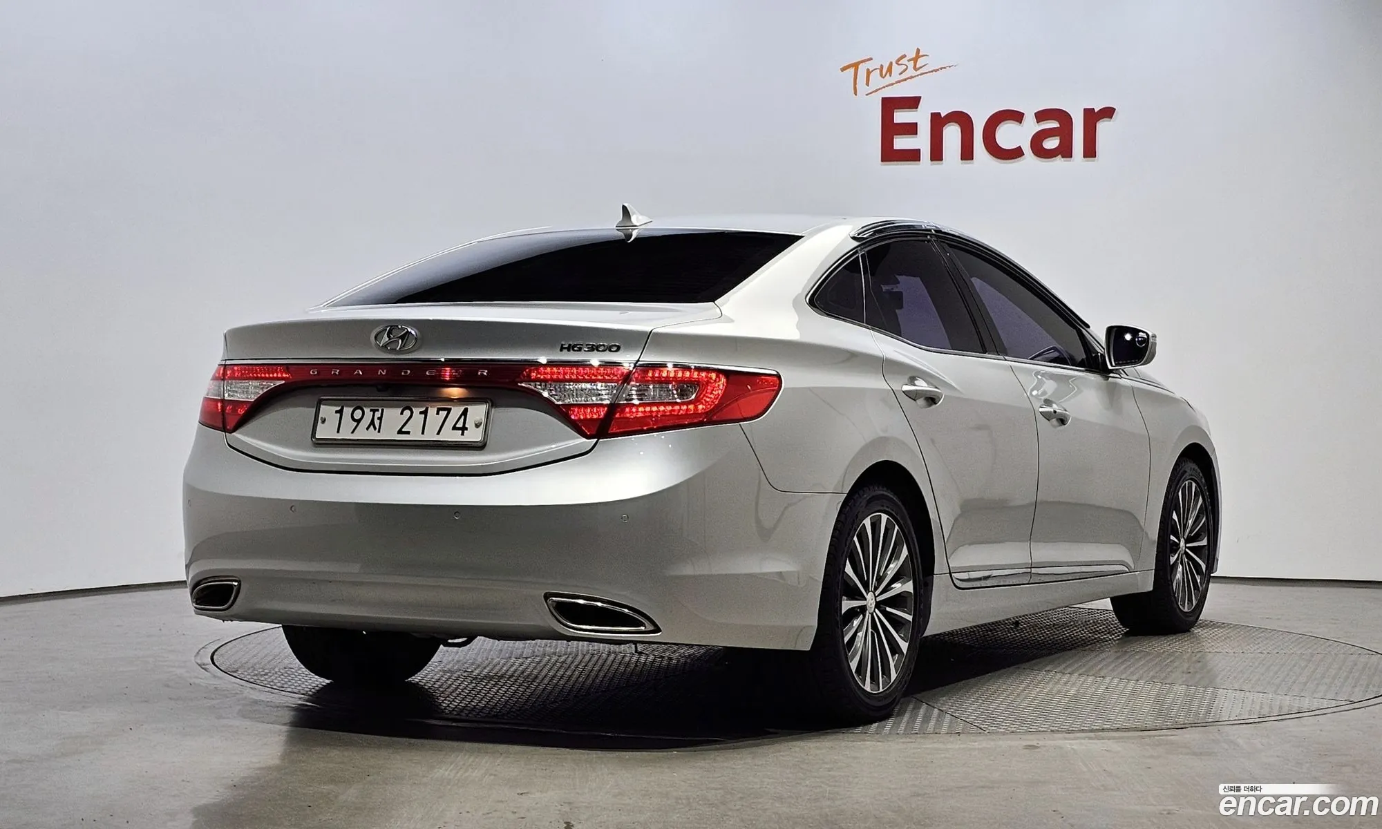 Hyundai Grandeur V Lpg Hg300 Premium 2013 - фотография 15988104