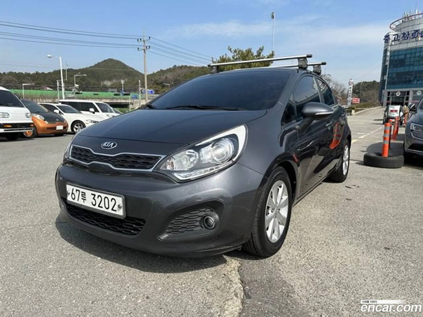 Kia Pride Iii 14 Diesel Hatchback 2014 - фотография 19731970