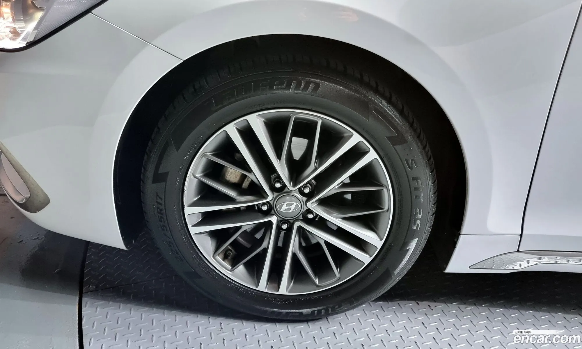Hyundai Grandeur 30 Lpi Modern Rental Car 2017 - фотография 15843192