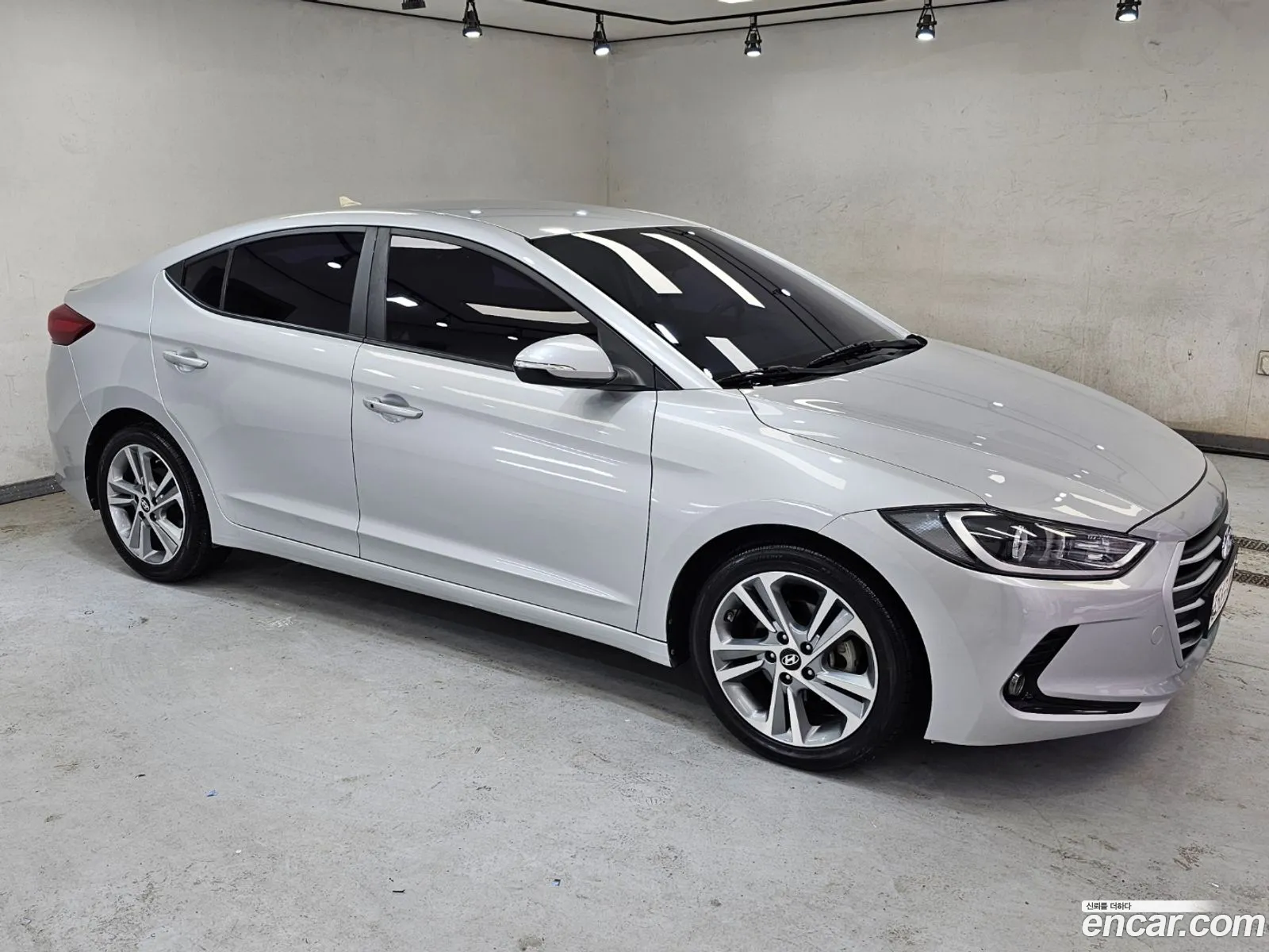 Hyundai Avante Vi 16 Gdi Value Plus 2017 - фотография 19735260