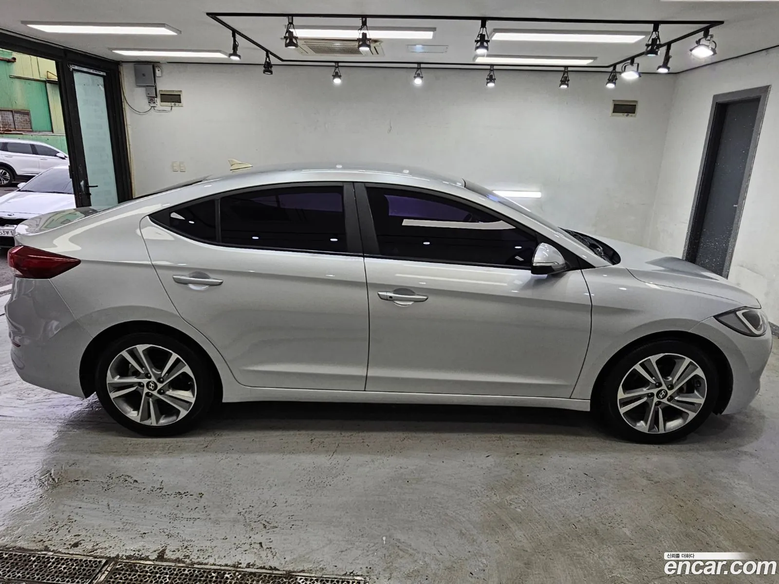 Hyundai Avante Vi 16 Gdi Value Plus 2017 - фотография 19735264