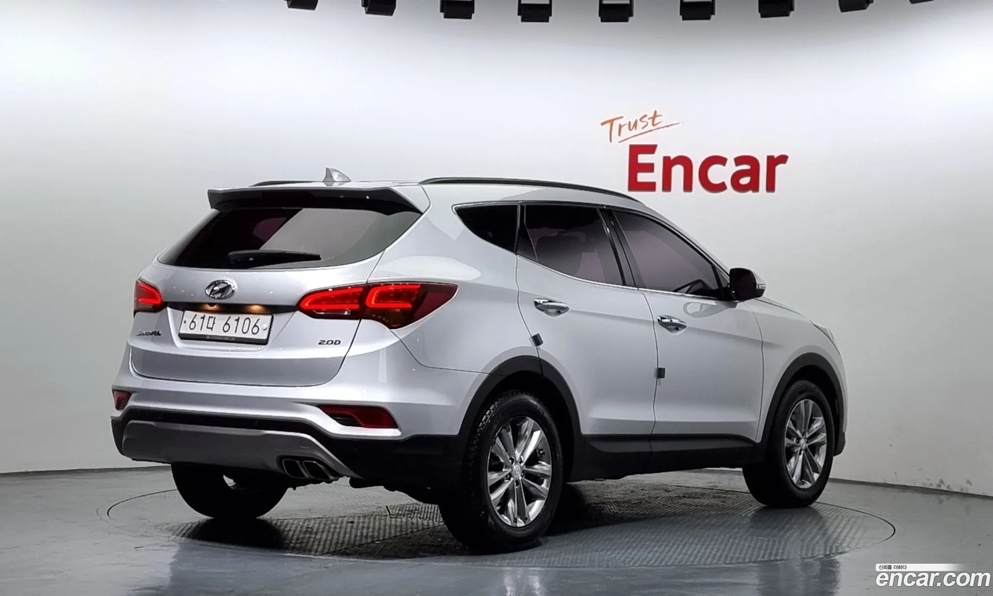 Hyundai Santa Fe Diesel 20 2Wd 2018 - фотография 11880013