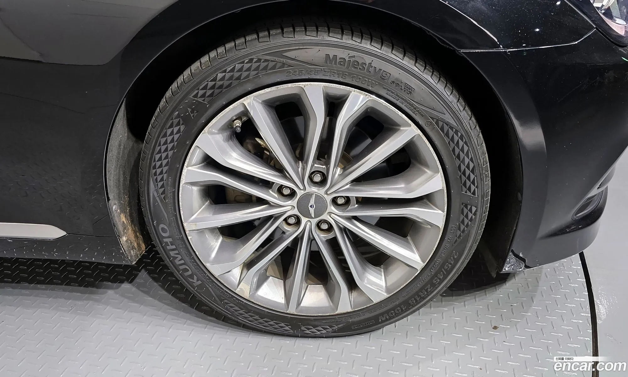 Hyundai Genesis Dh G330 Premium - фотография 15940804