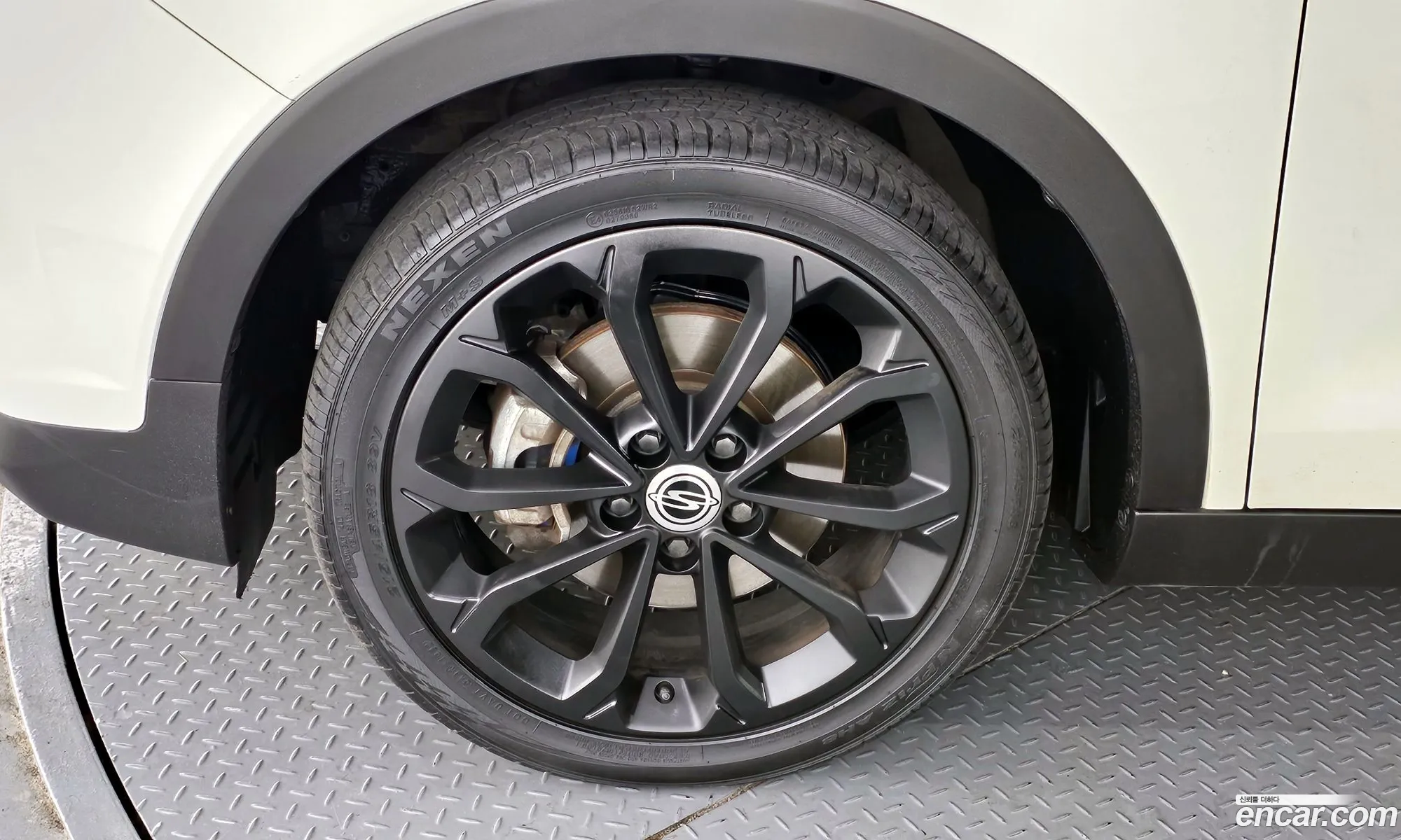 Ssangyong Tivoli Tivoli Vx 2Wd 2018 - фотография 2012262