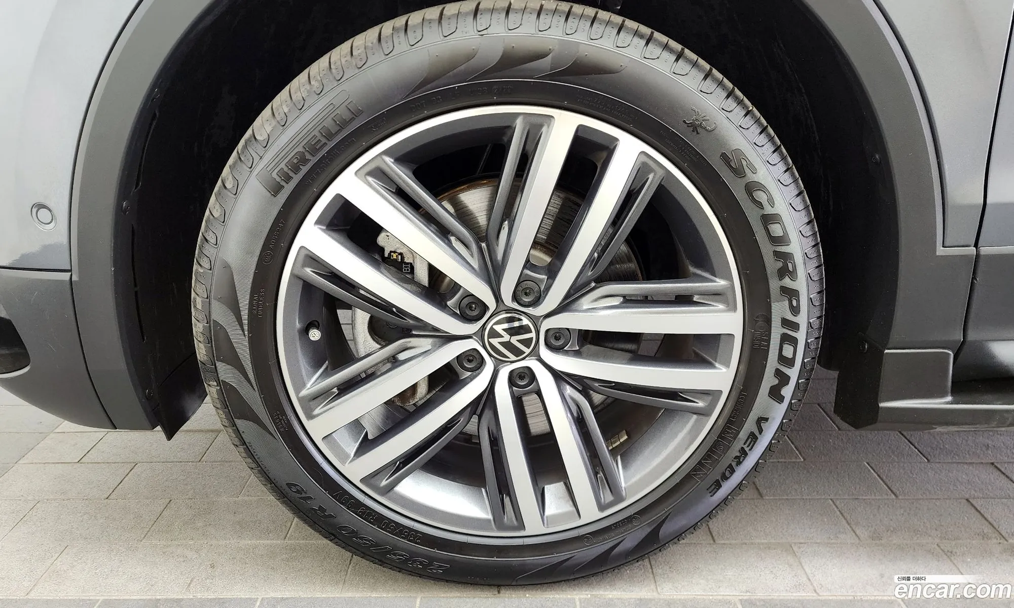 Volkswagen Tiguan 20 Tsi Prestige 2023 - фотография 4191328