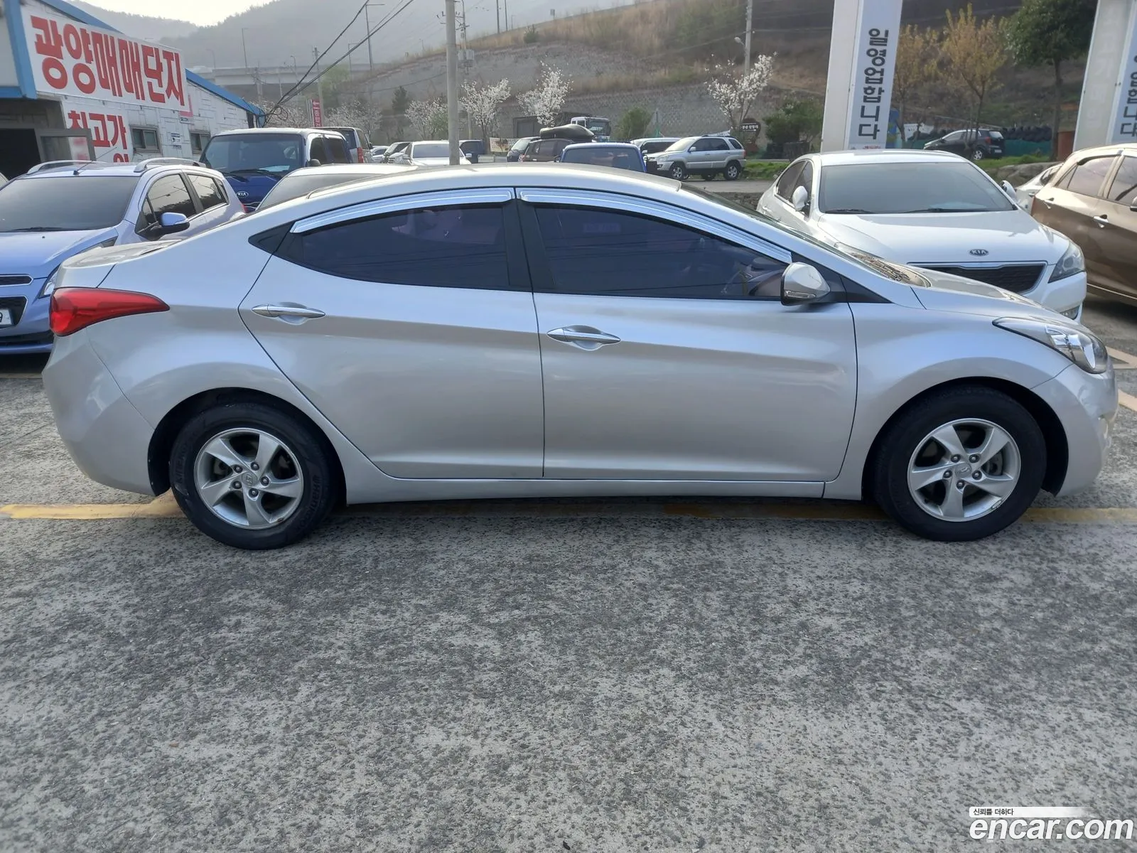 Hyundai Avante V M16 Gdi Smart 2013 - фотография 18219310