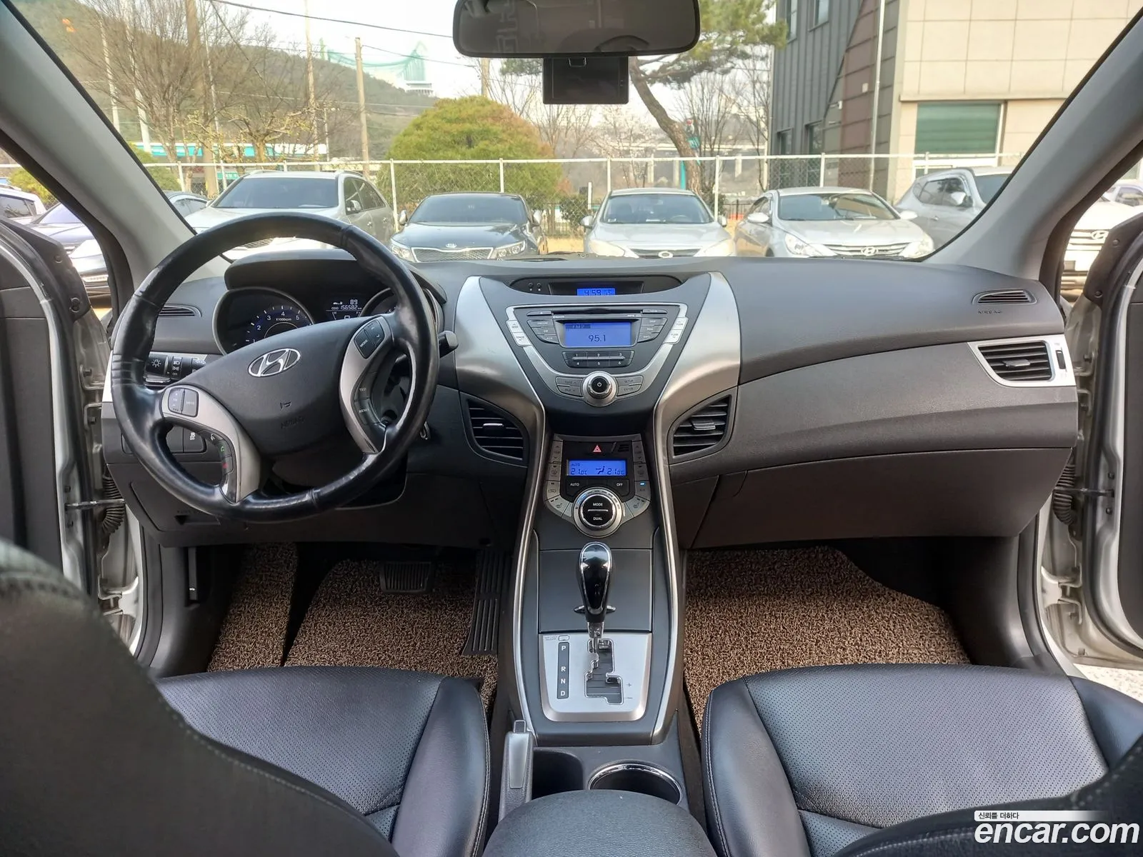 Hyundai Avante V M16 Gdi Smart 2013 - фотография 18219311
