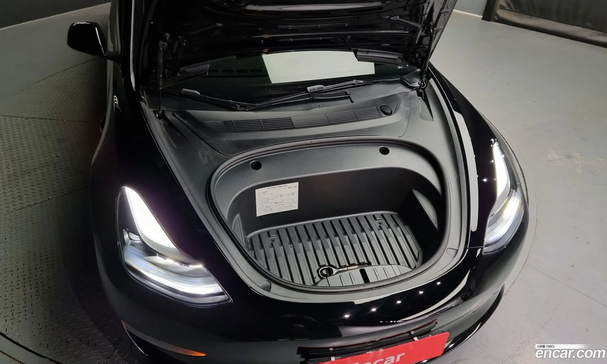 Tesla Model 3 I Standard Range Plus 2022 - фотография 14605854