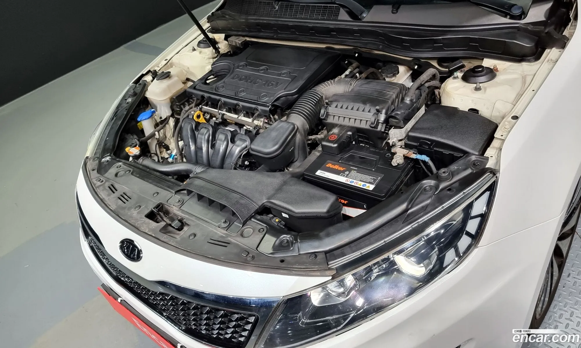 Kia K5 I 20 Prestige 2011 - фотография 18769386
