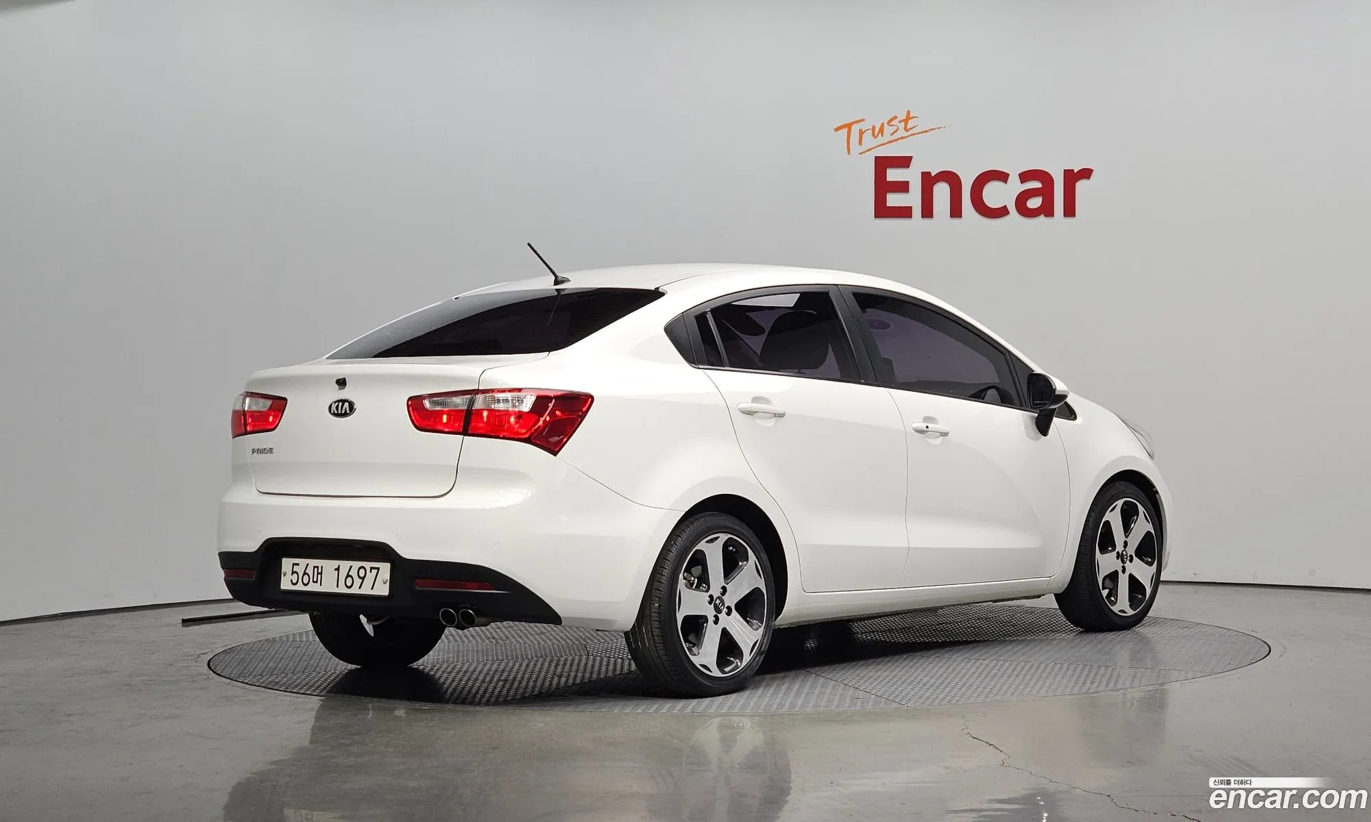 Kia Pride Iii 16 Gdi Sedan 2014 - фотография 16615587
