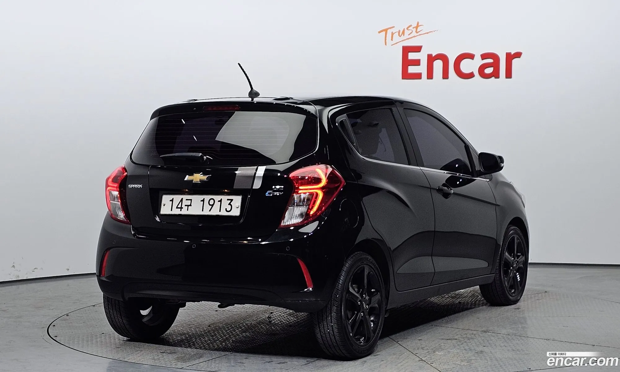 Chevrolet Spark Iv Perfect Black 2017 - фотография 4747623