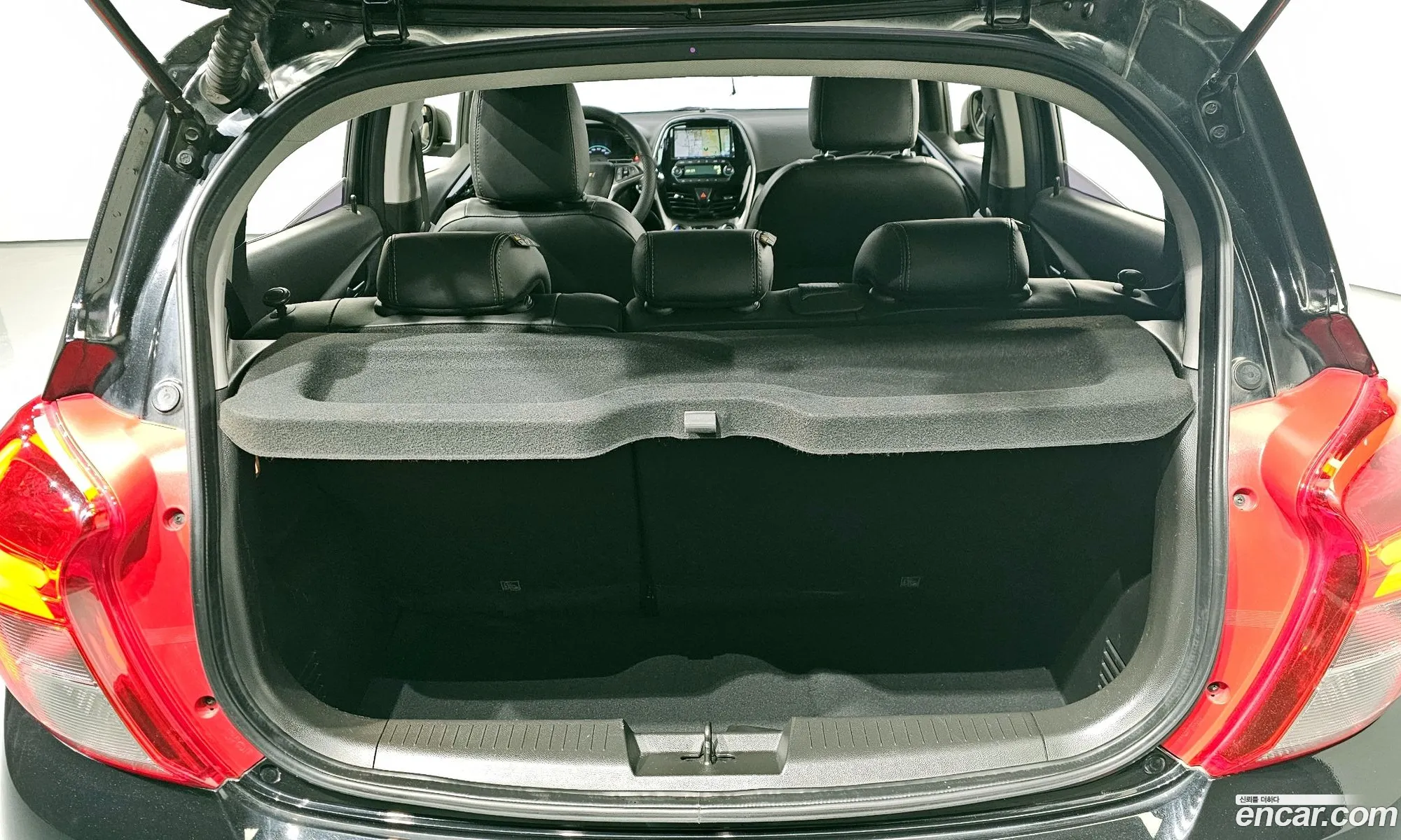Chevrolet Spark Iv Perfect Black 2017 - фотография 4747627