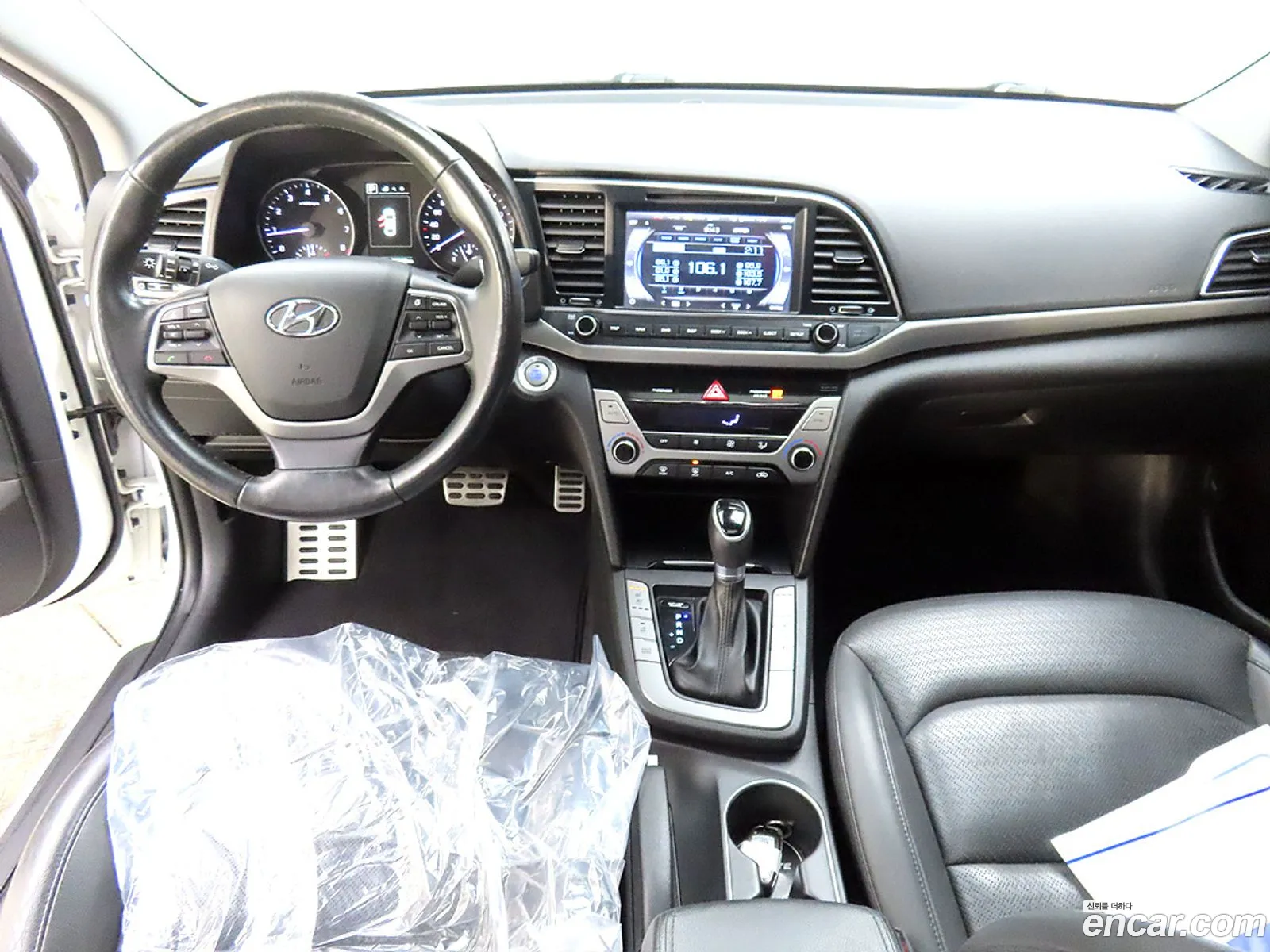 Hyundai Avante 16 Gdi Premium 2016 - фотография 16966677
