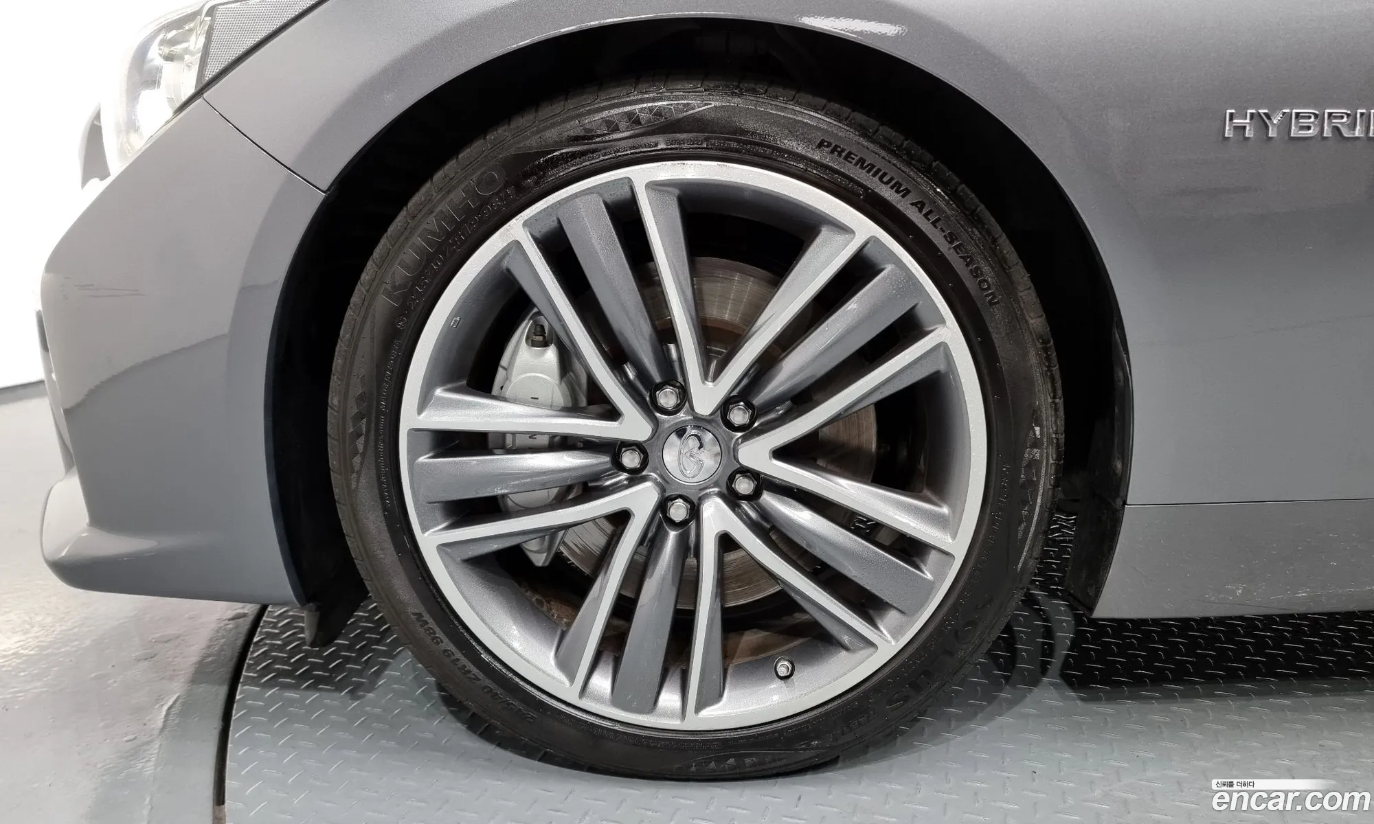 Infiniti Q50 35 Hybrid Smart Package - фотография 3774775
