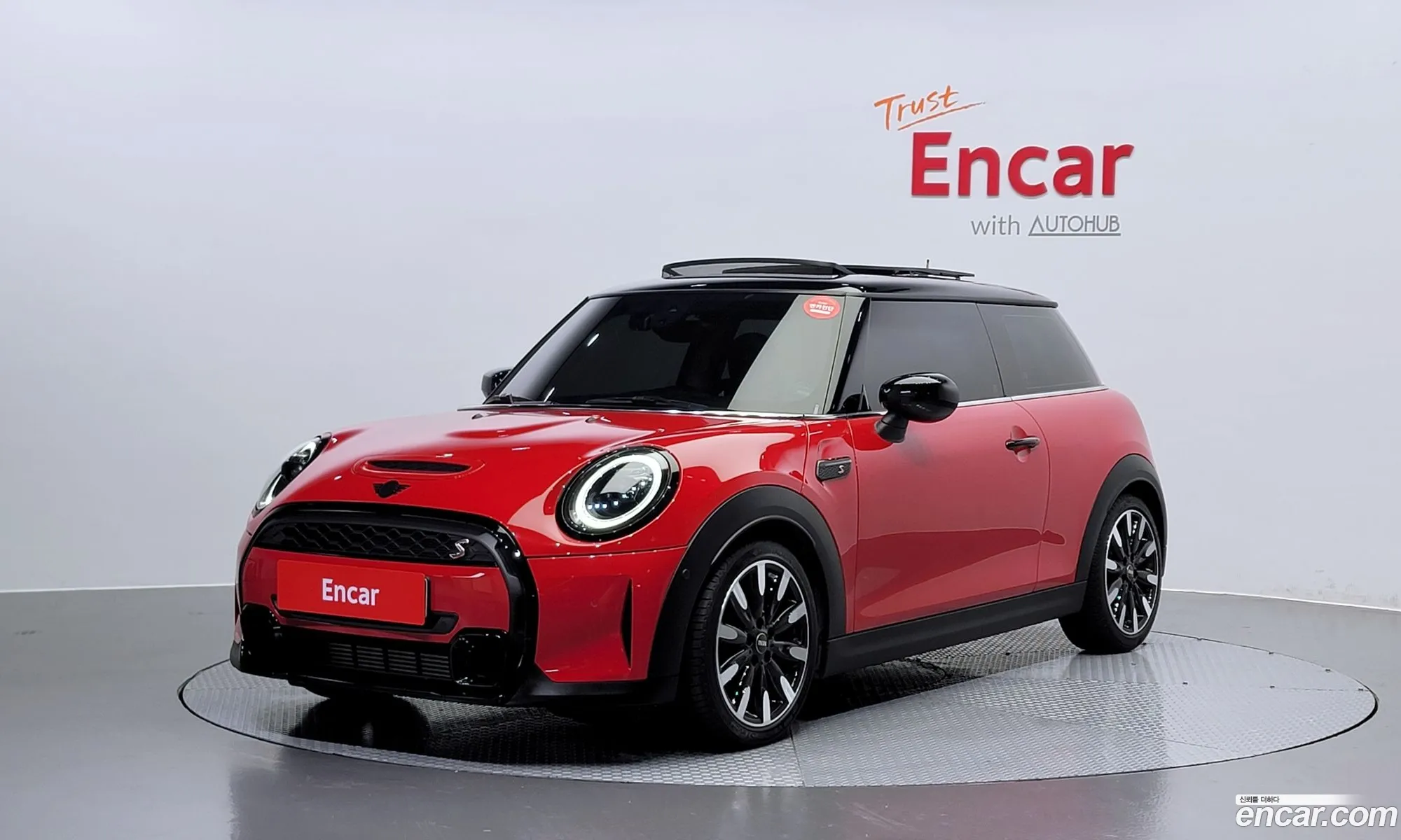 Mini Cooper Classic 2022 - фотография 4155511