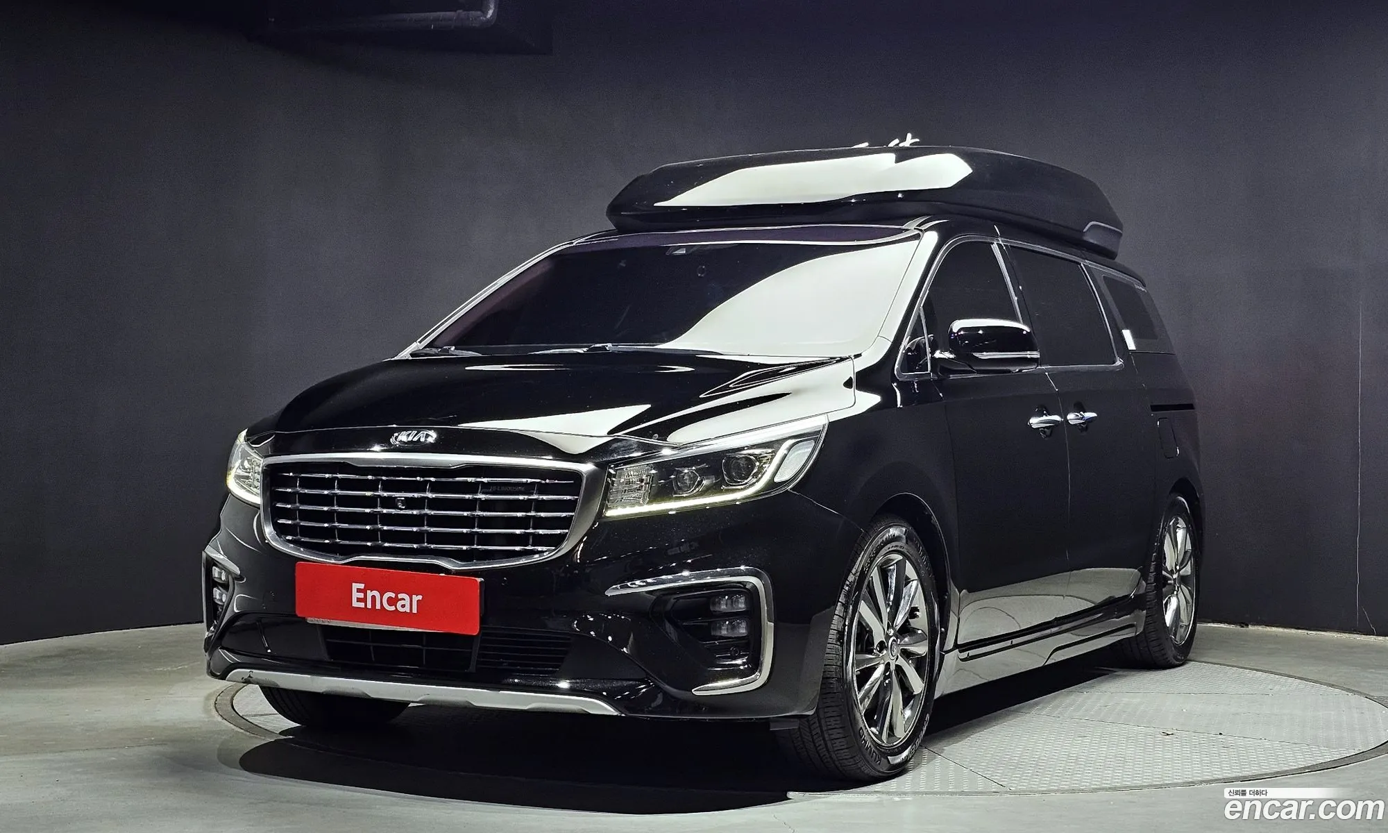 Kia Carnival Iii 7-Seater High Limousine 2019 - фотография 11878834