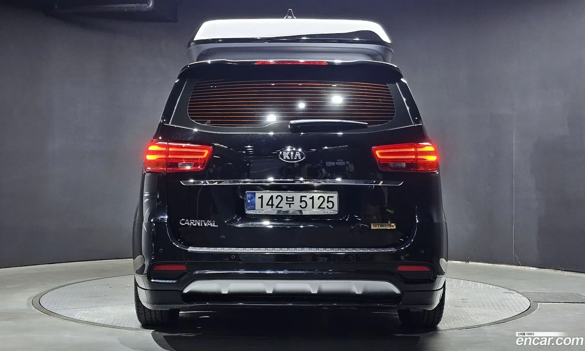 Kia Carnival Iii 7-Seater High Limousine 2019 - фотография 11878837