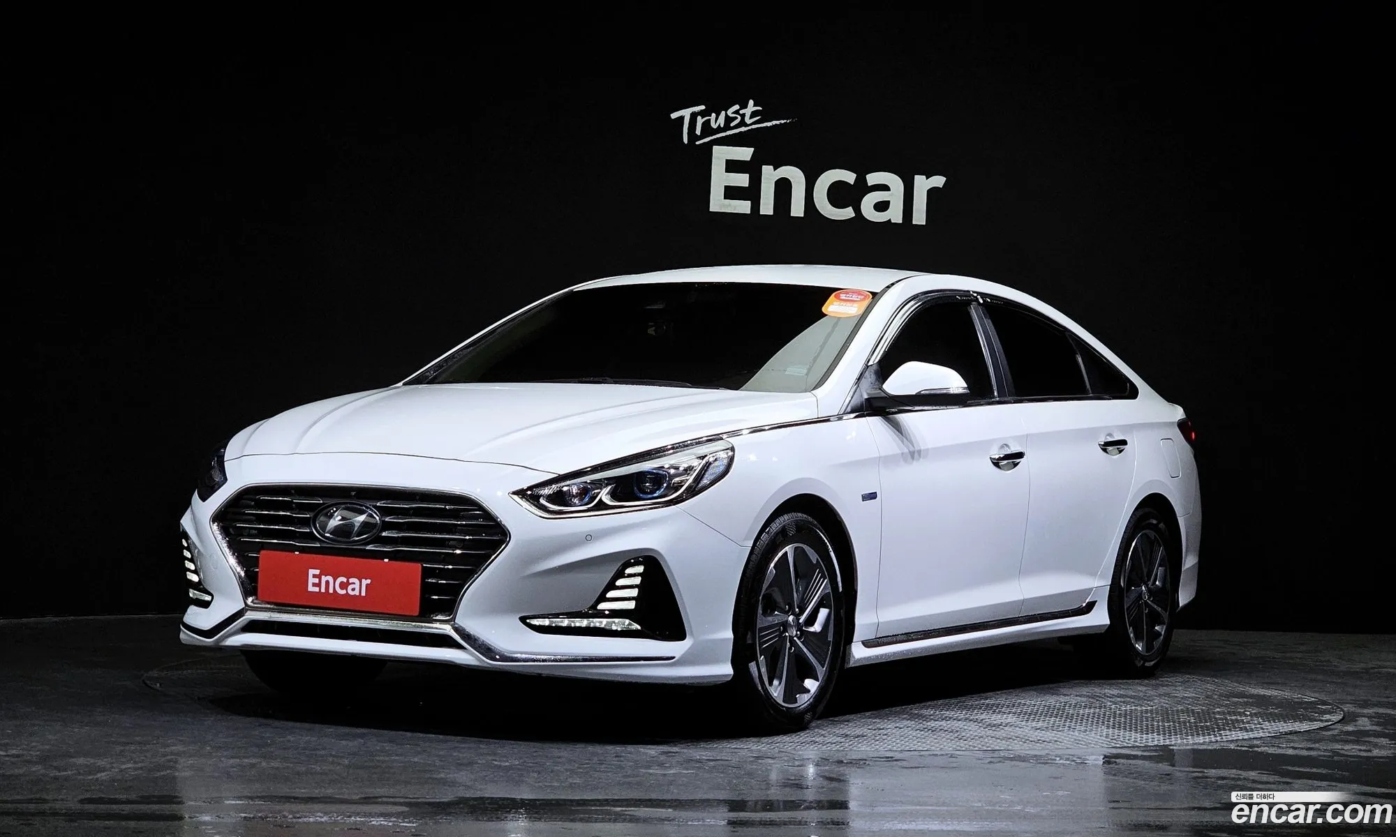 Hyundai Sonata Premium 2019 - фотография 12048078