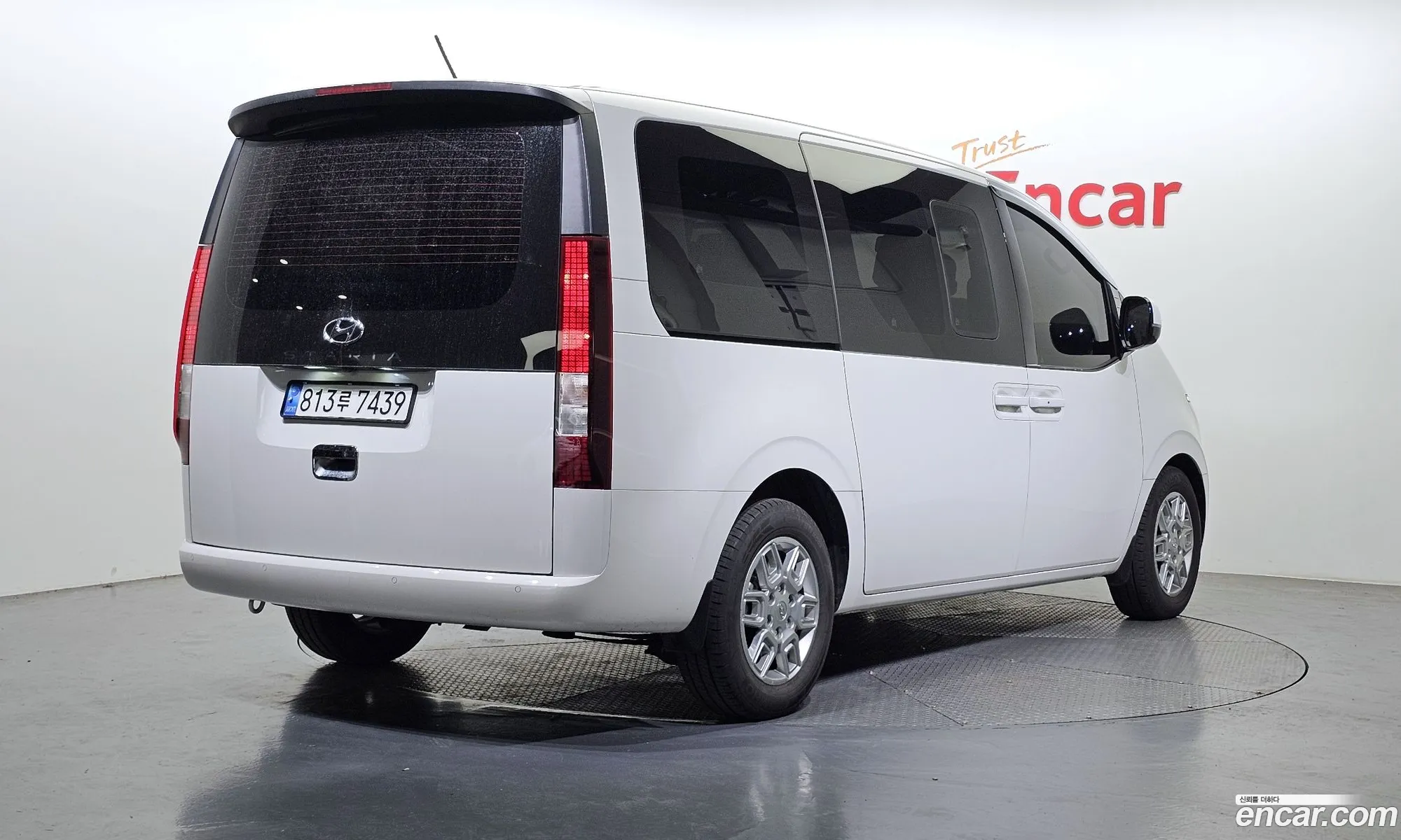 Hyundai Staria Cargo 5-Seater 2023 - фотография 11802503