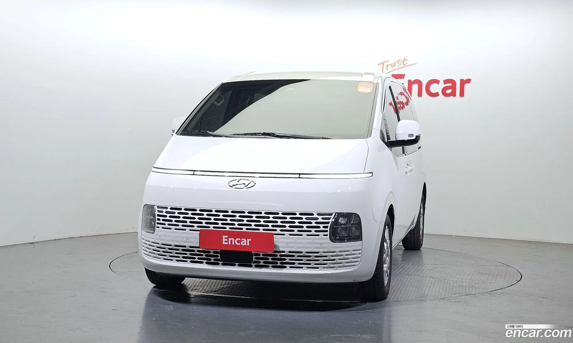 Hyundai Staria Cargo 5-Seater 2023 - фотография 11802504