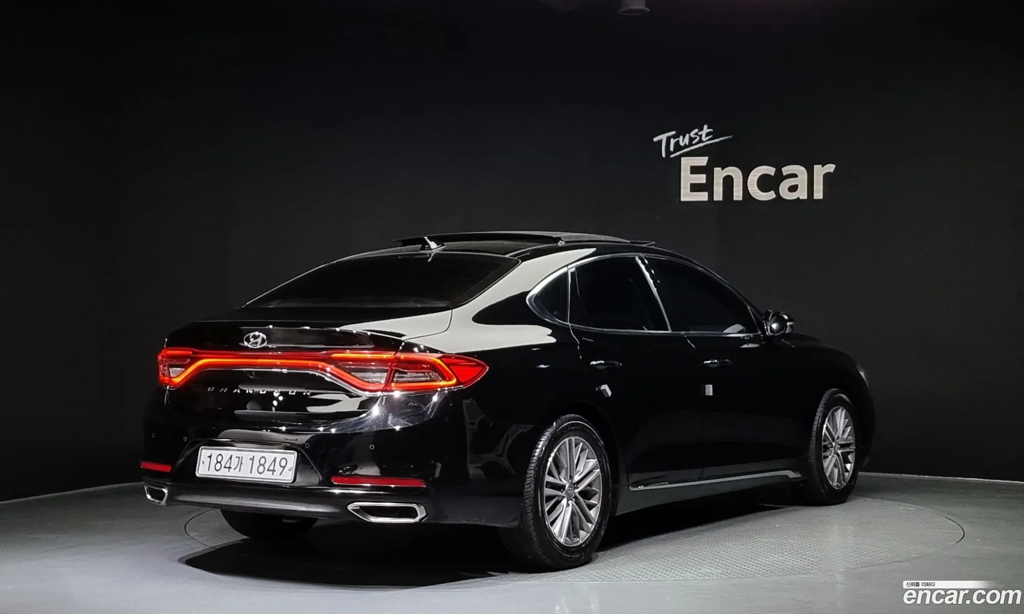 Hyundai Grandeur Ig 30 Lpi Modern Rental Car - фотография 11886388