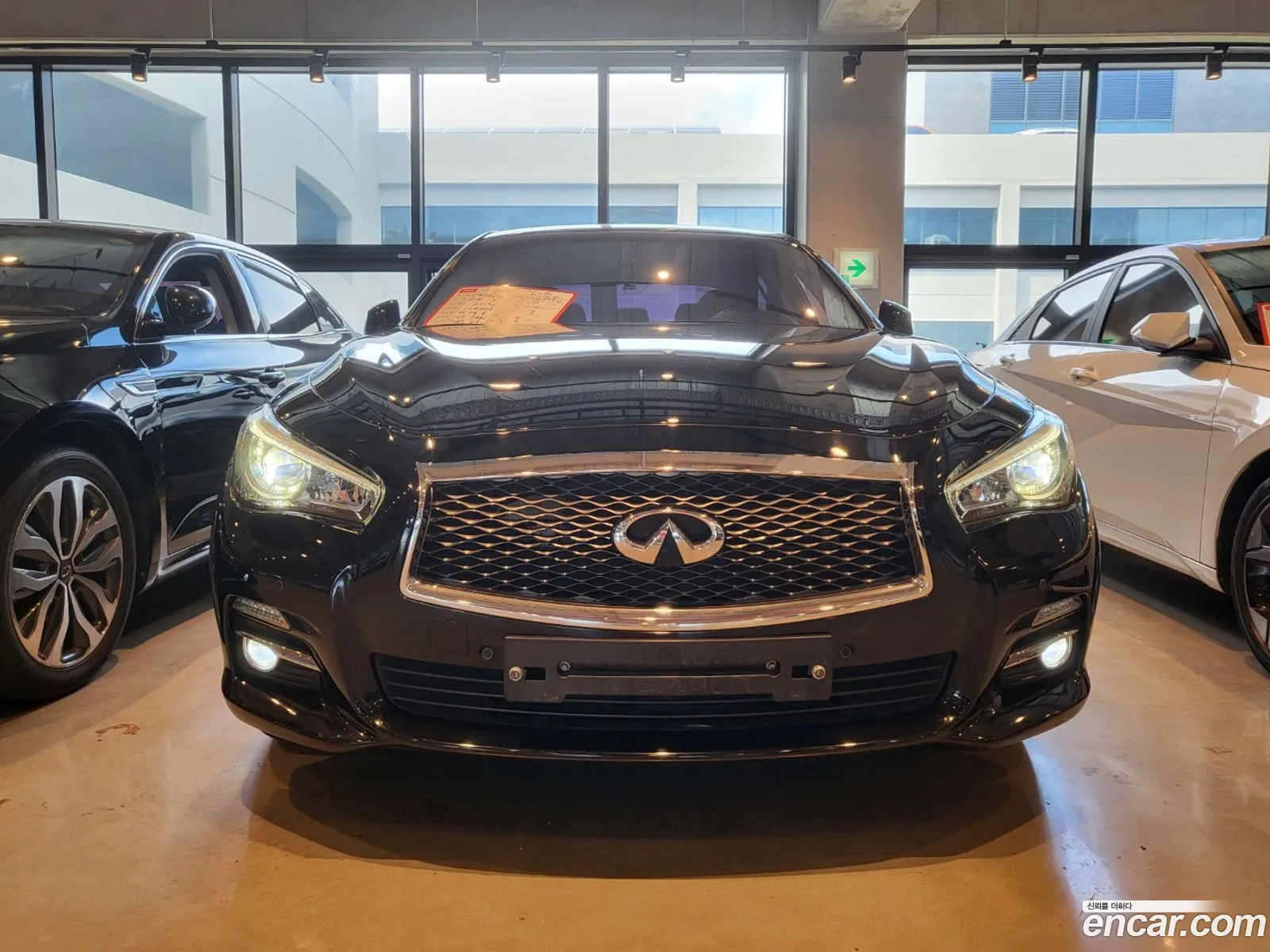 Infiniti Q50 22D Premium 2014 - фотография 3775746