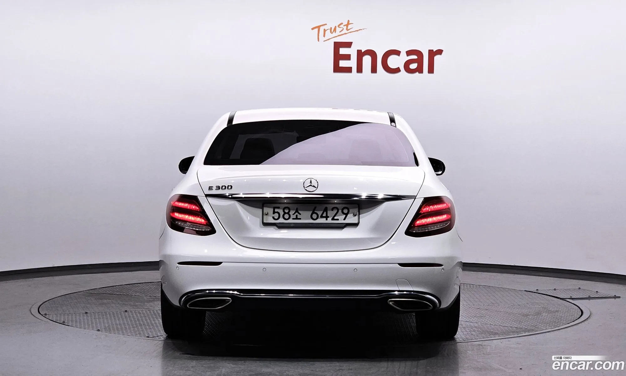 Mercedes-Benz E-Klasse V W213 S213 C238 E300 Avantgarde 2019 - фотография 12297448