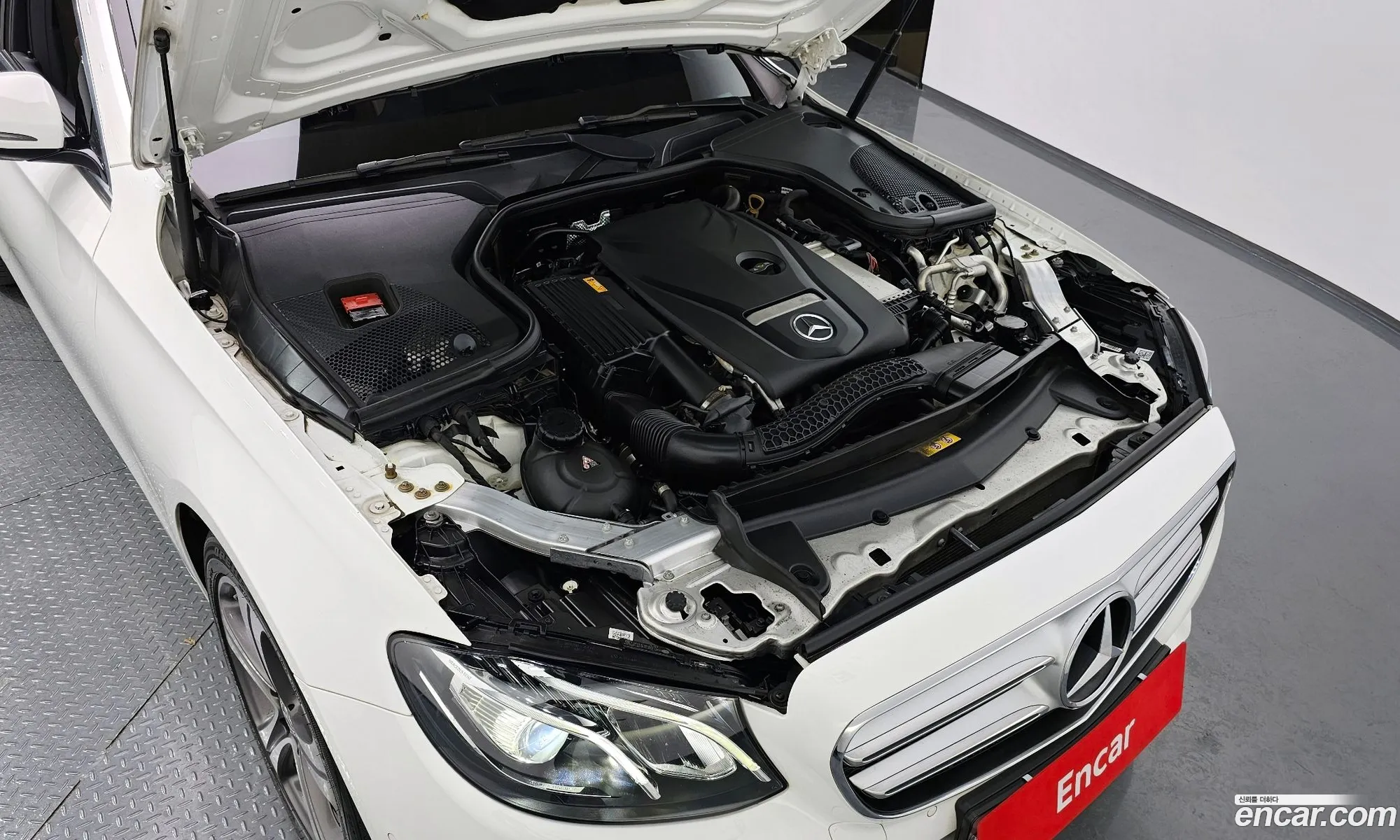 Mercedes-Benz E-Klasse V W213 S213 C238 E300 Avantgarde 2019 - фотография 12297450