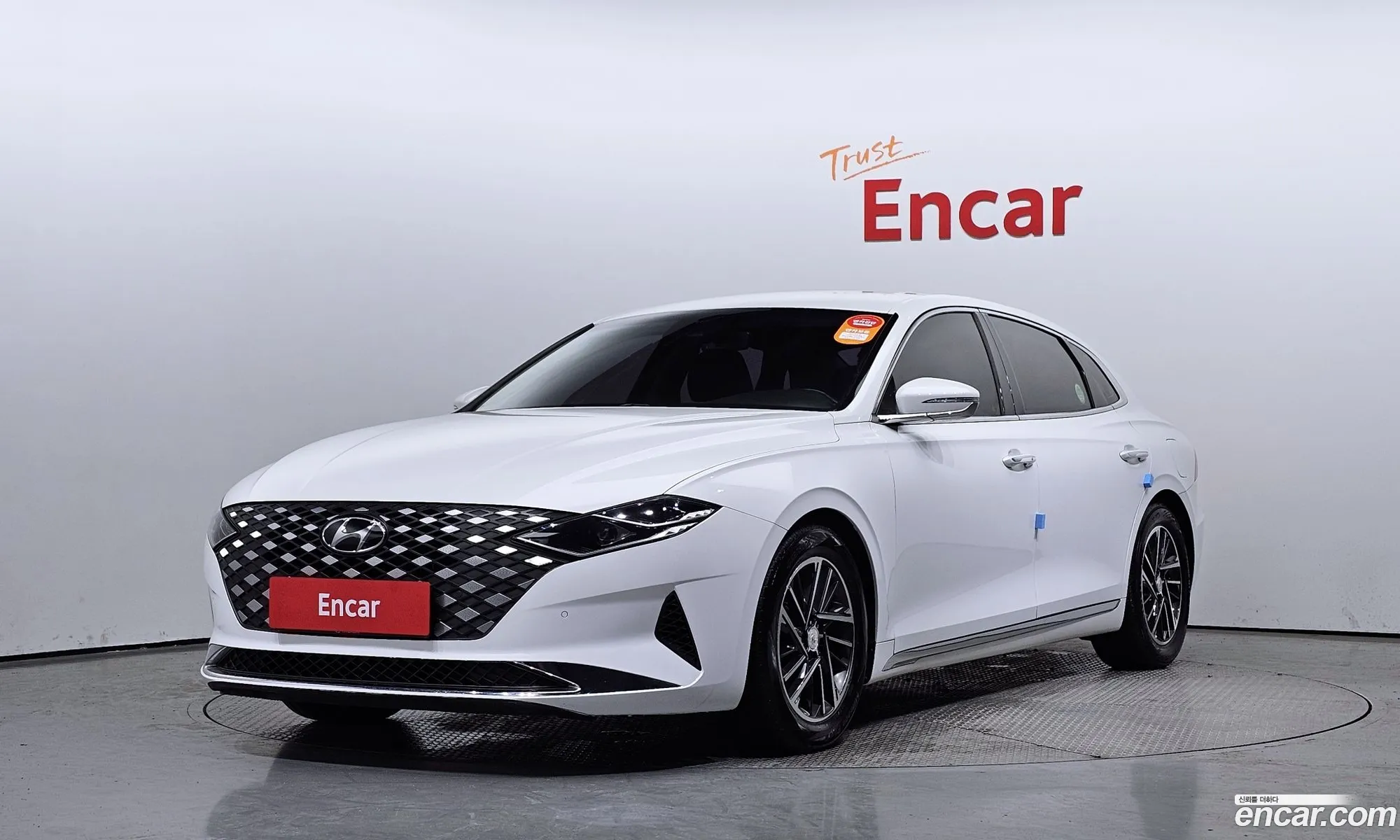 Hyundai Grandeur Vi 25 2020 - фотография 18111141