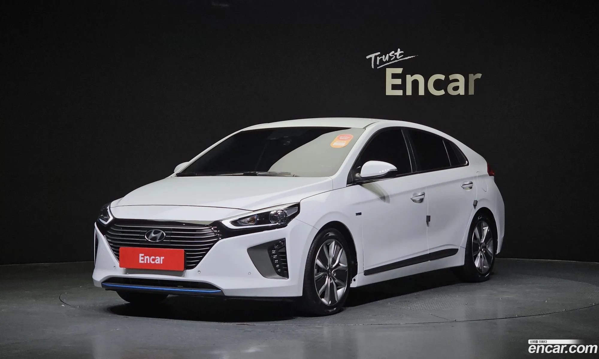 Hyundai Ioniq Ioniq Q 2016 - фотография 11953084