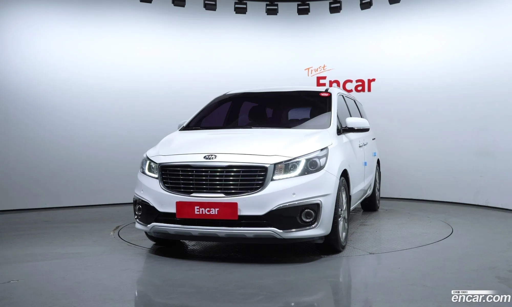 Kia Carnival 9-Seater Prestige 2017 - фотография 15698762