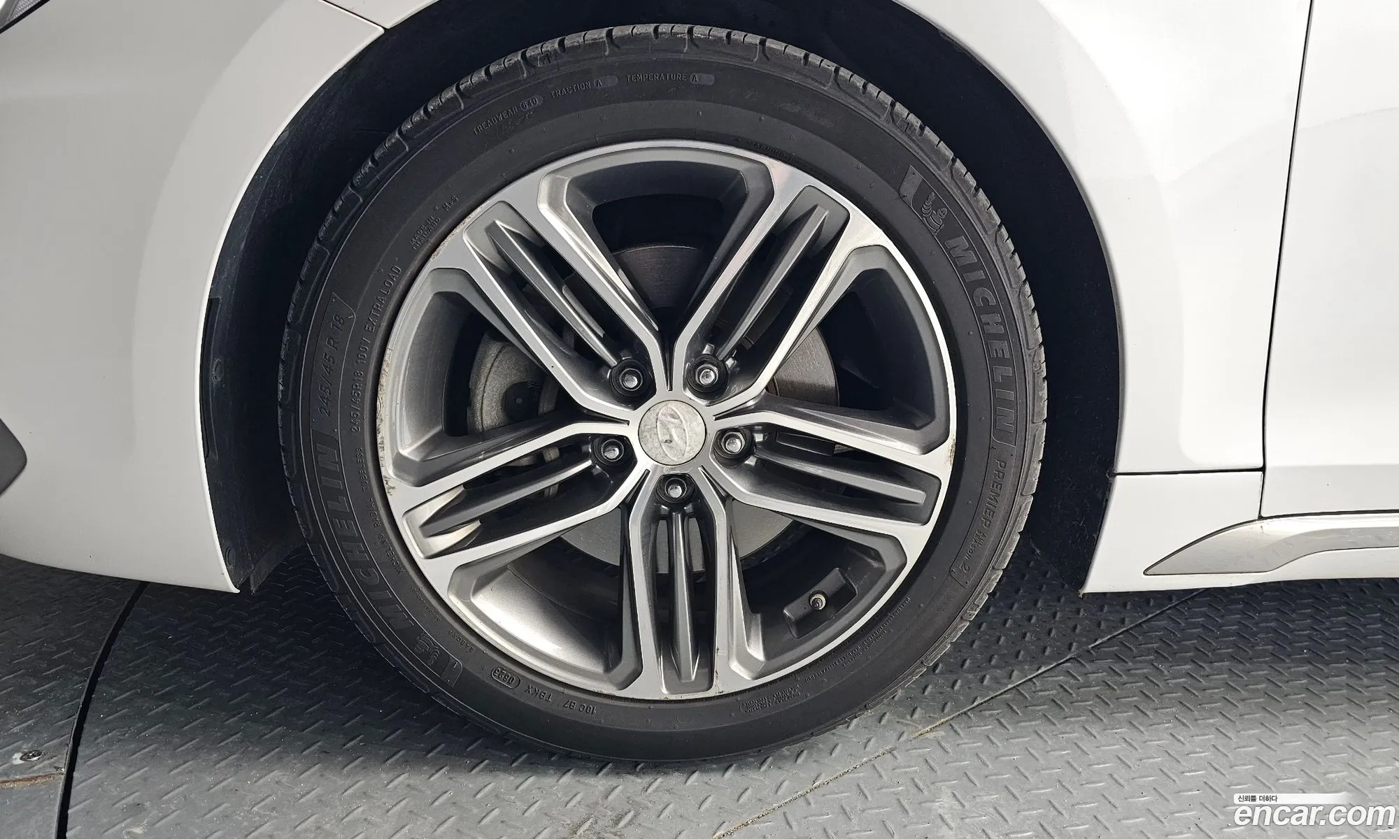 Hyundai Grandeur Vi 24 Premium 2018 - фотография 11329367