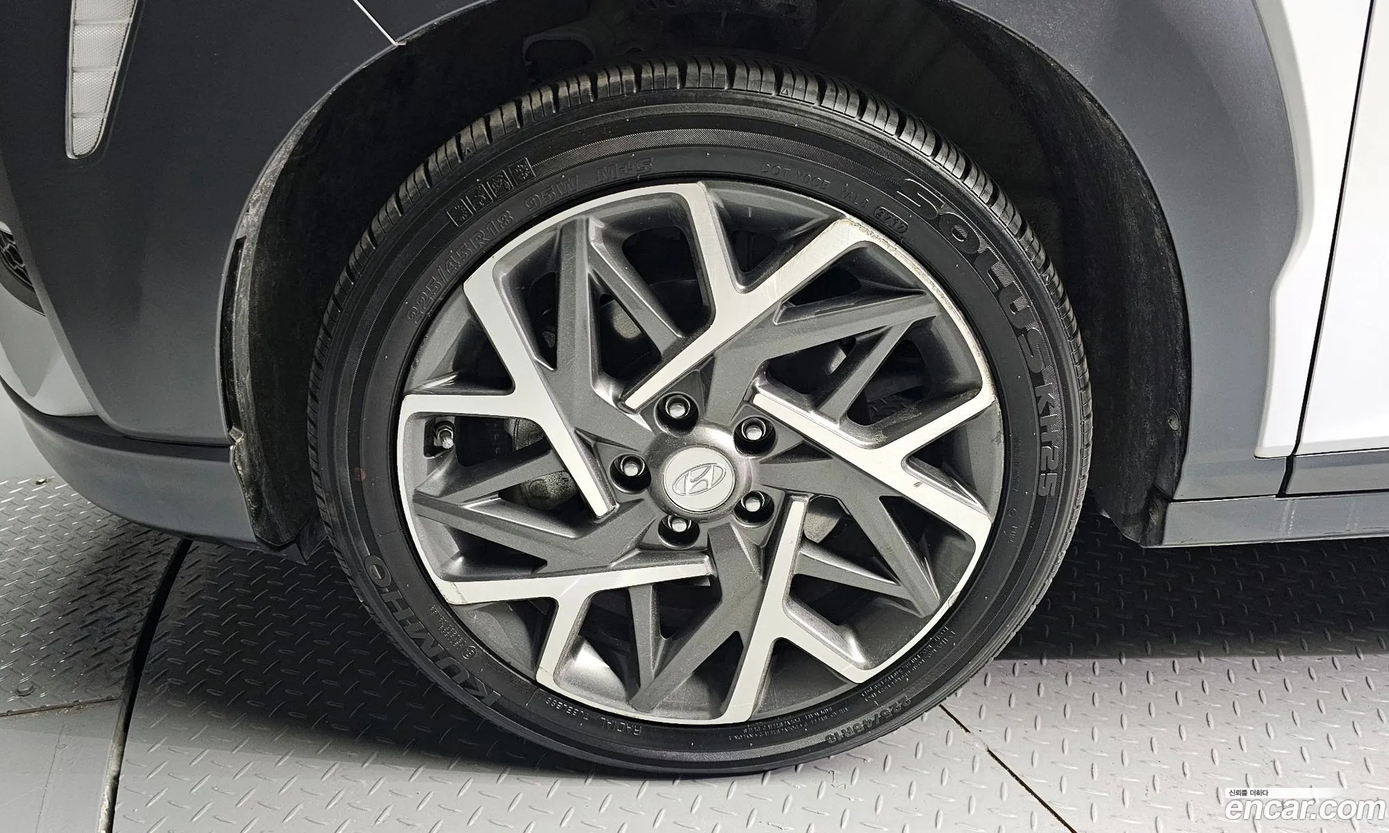 Hyundai Kona I Premium Special 2020 - фотография 16833701
