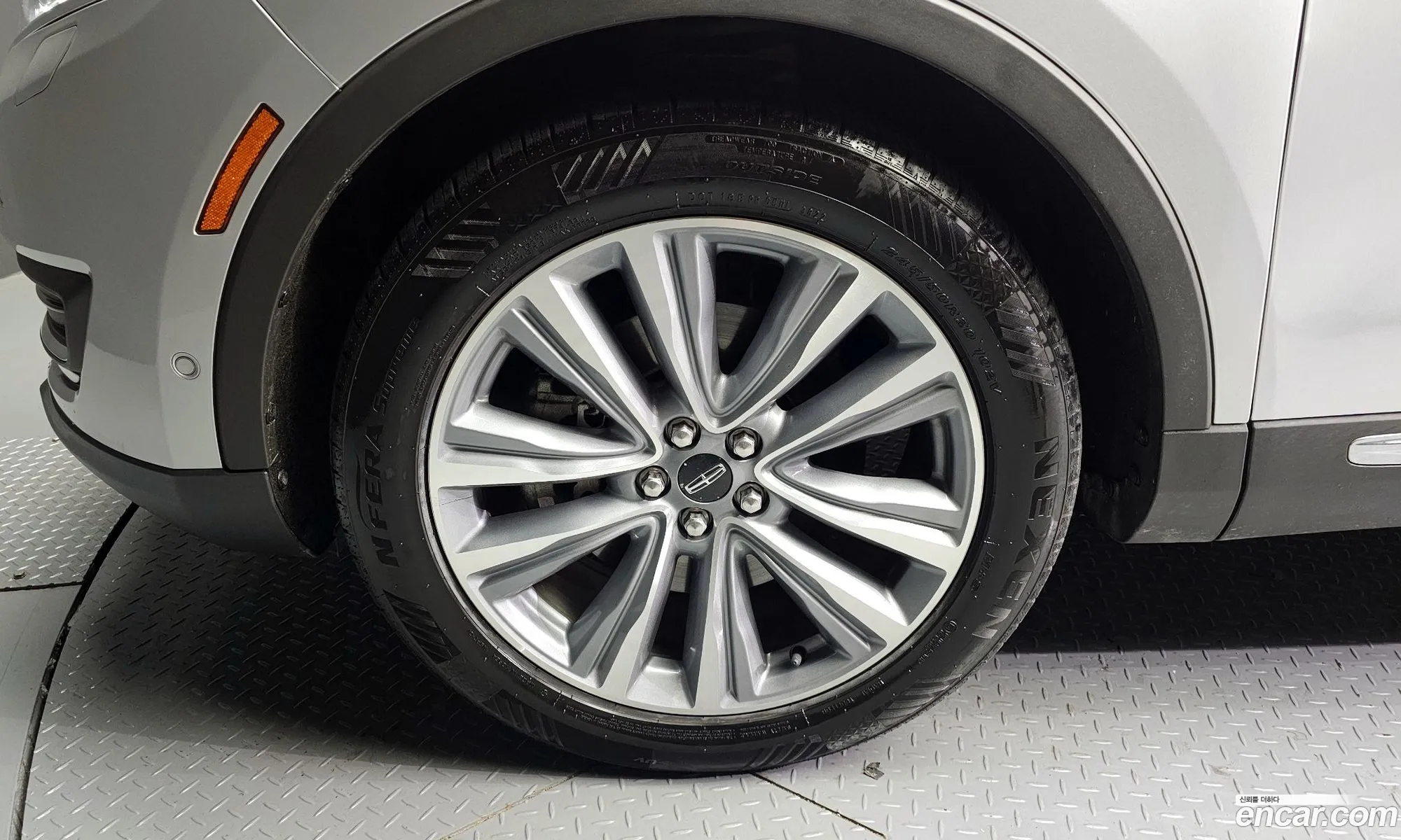 Lincoln Mkx Ii 27 Awd 2016 - фотография 3744953